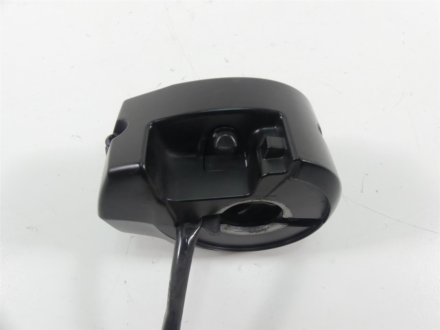 2014 Harley Touring FLHXS Street Glide Sp Right Start Stop Cntrl Switch 71500129 {{ shop.shopifyCountryName }} - Mototech271