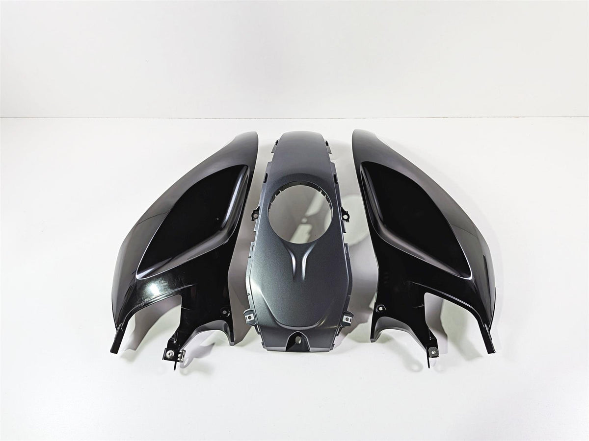 2023 BMW R1250RT RTP K52 Black Tank Upper & Side Cover Fairing Set 46638533558 {{ shop.shopifyCountryName }} - Mototech271