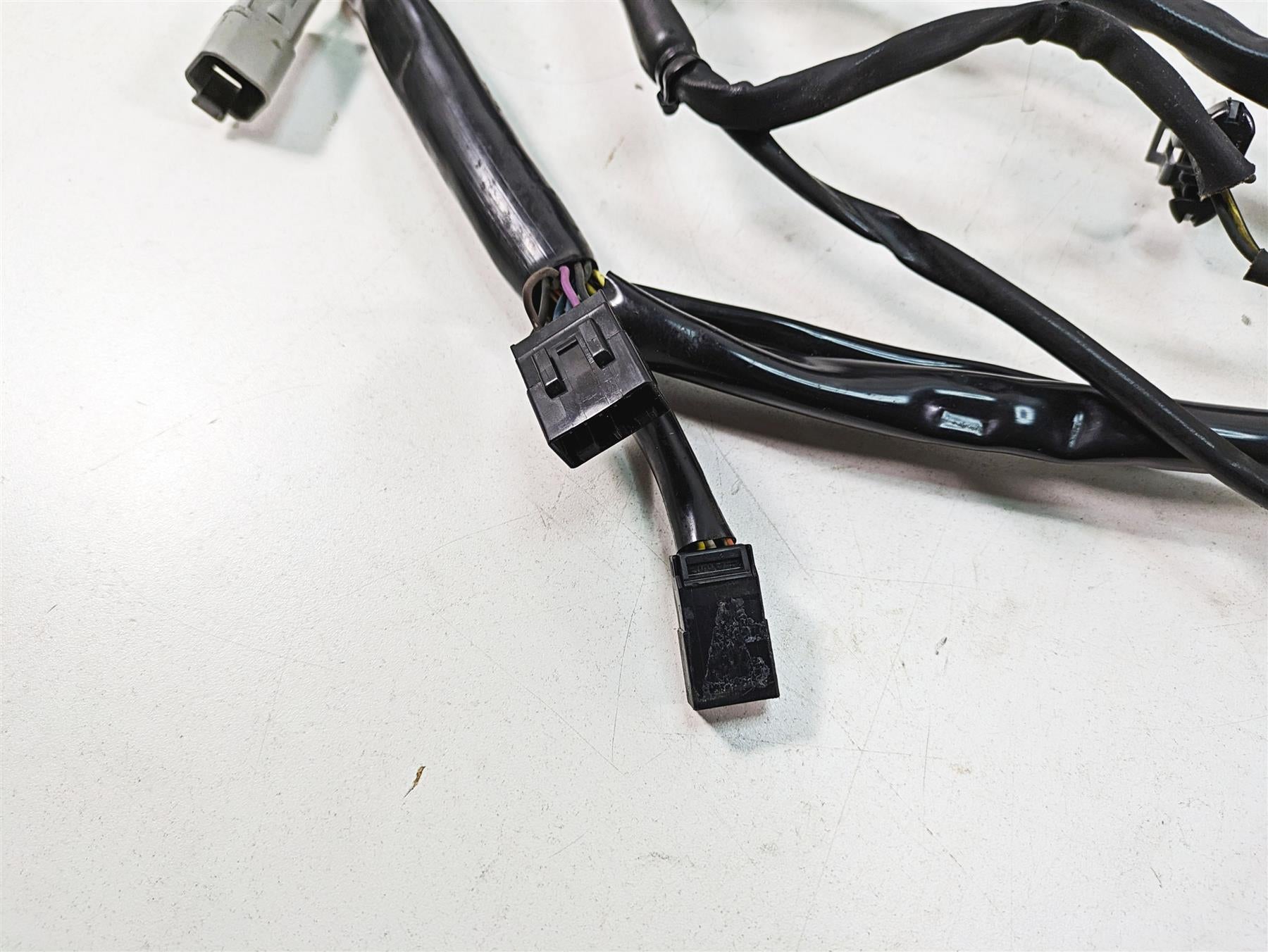 2005 Harley Dyna FXDL Low Rider Main Wiring Harness Loom - No Cut 69558-04A {{ shop.shopifyCountryName }} - Mototech271