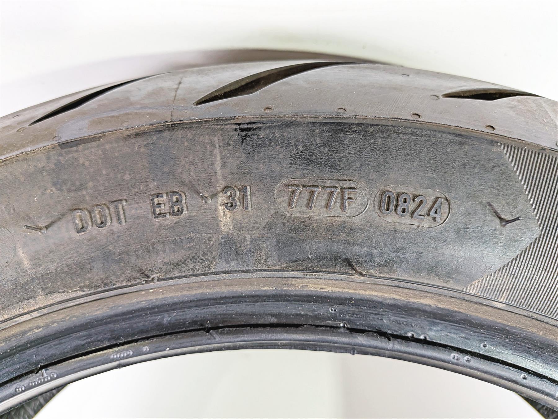 Used Rear Motorcycle Tire Metzler Cruisetec 180/60R16 3577700-Mototech271