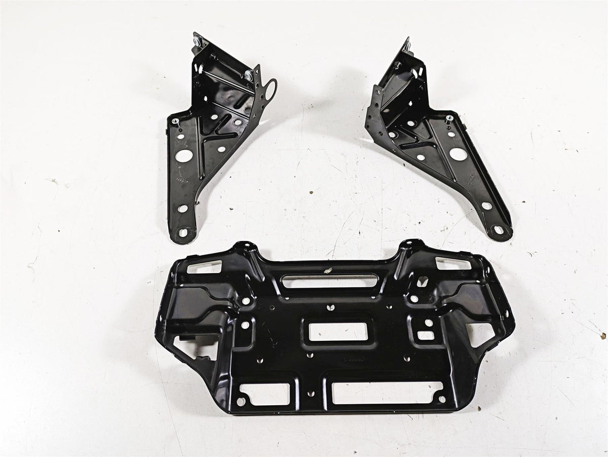 2015 Harley Touring FLHXS Street Glide Front Fairing Mounting Hardware 57000169A {{ shop.shopifyCountryName }} - Mototech271