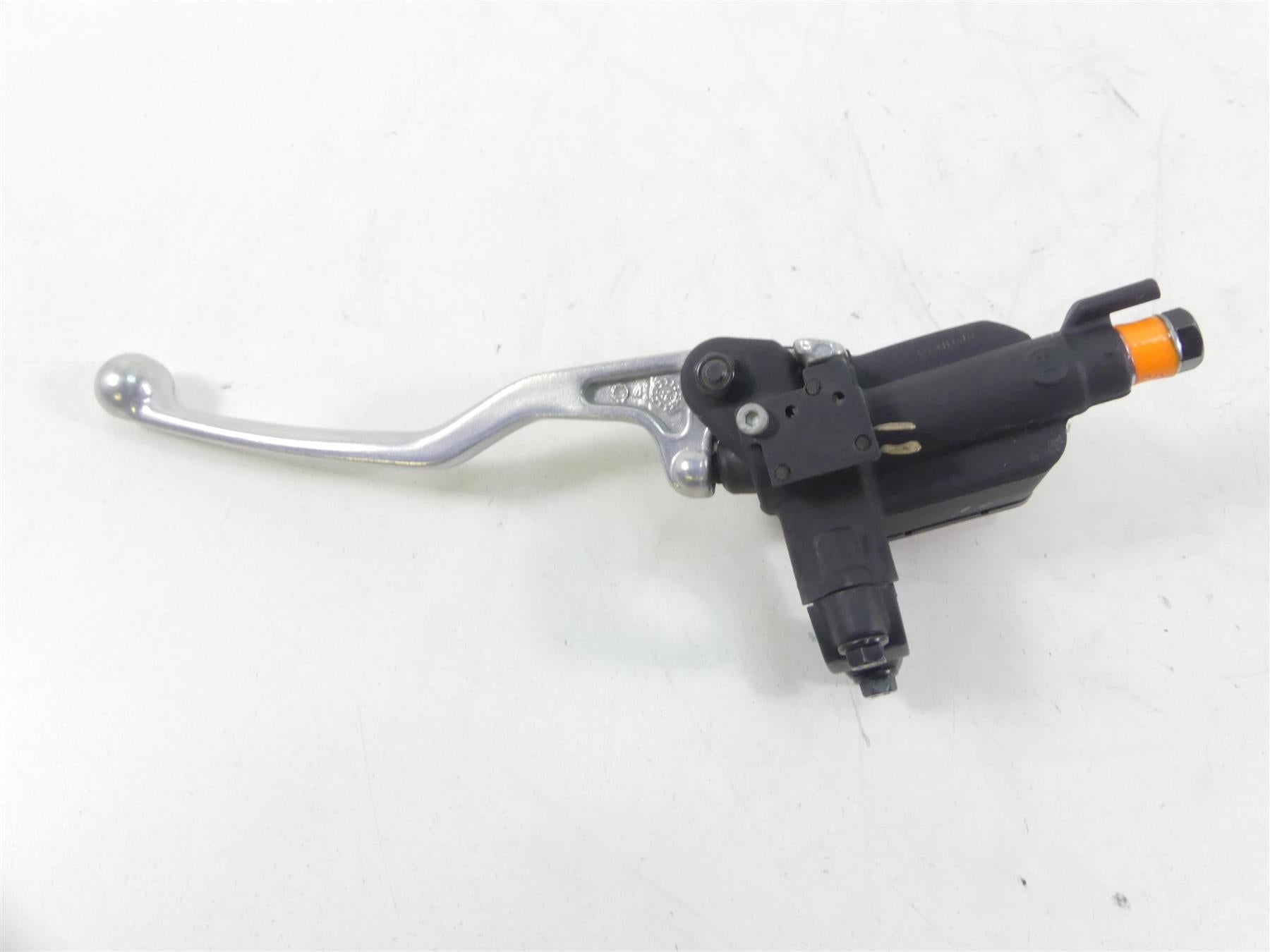 2019 Moto Guzzi V7 III Stone 750 Front Brembo Brake Master Cylinder 2B003543 {{ shop.shopifyCountryName }} - Mototech271
