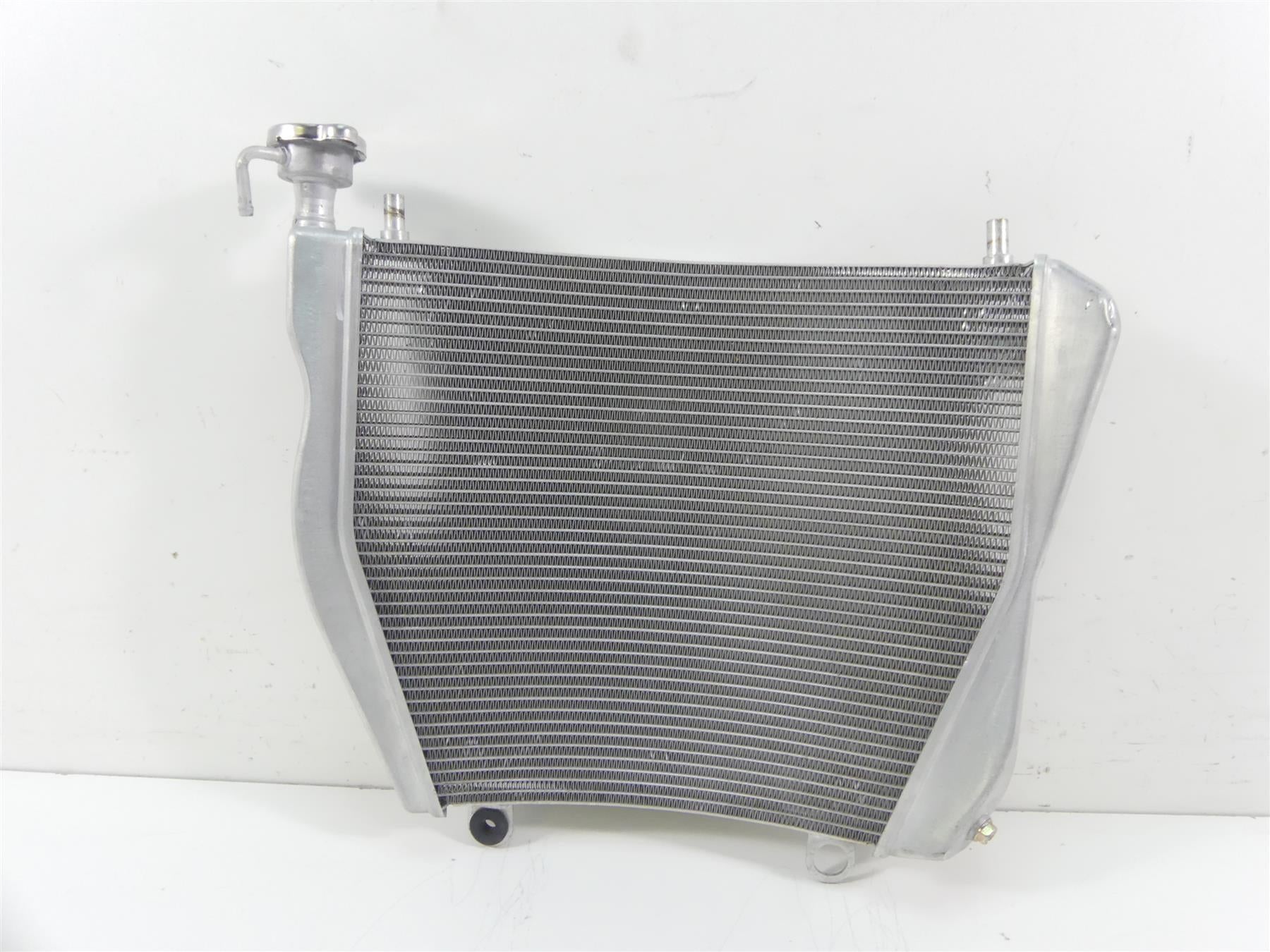 2018 Ducati Panigale 1100 V4 S Straight Coolant Radiator - No Leaks 54811355A | Mototech271