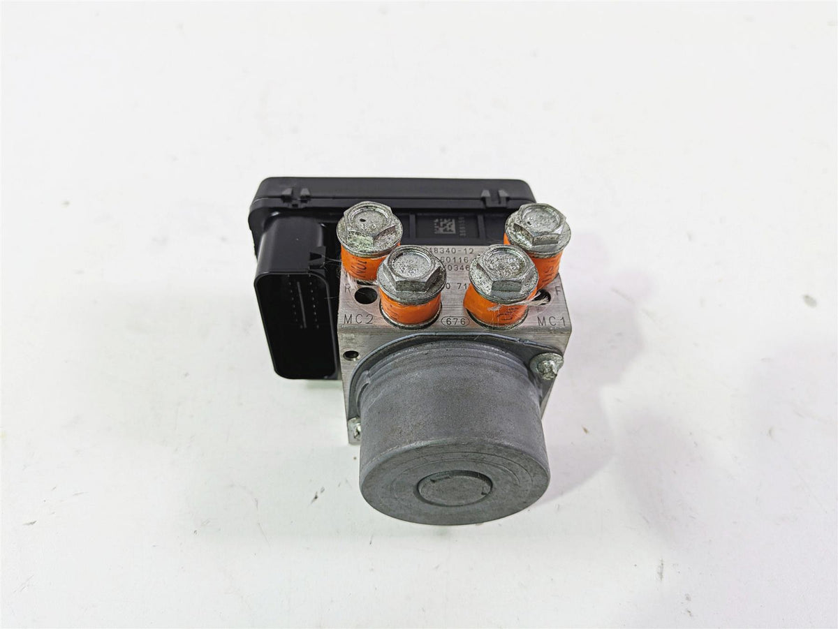 2016 Harley FXDWG Dyna Wide Glide Abs Brake Pump Module 48341-12 48340-12 {{ shop.shopifyCountryName }} - Mototech271