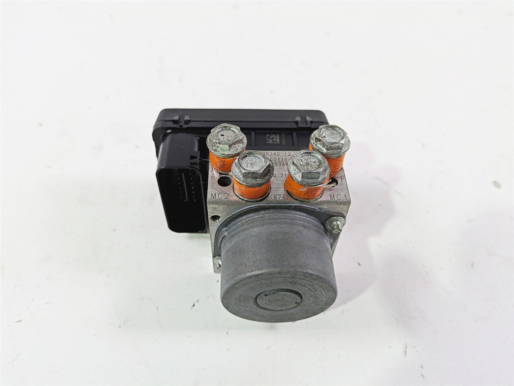 2016 Harley FXDWG Dyna Wide Glide Abs Brake Pump Module 48341-12 48340-12