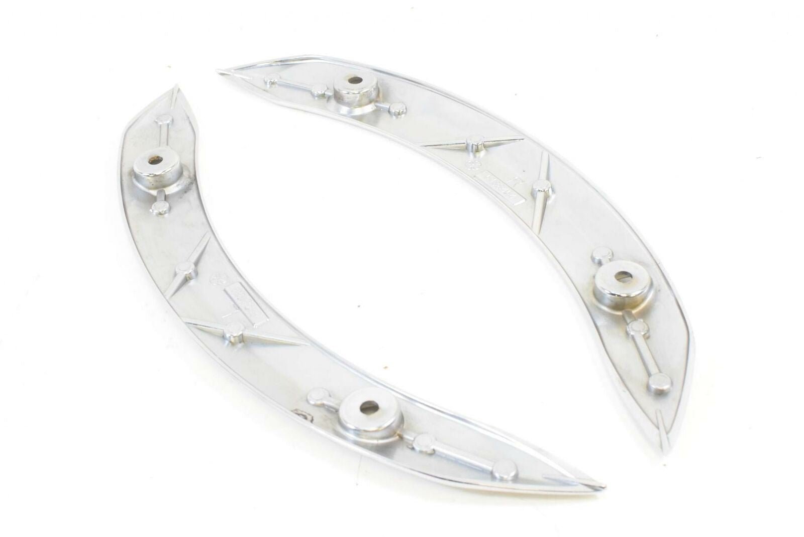 2014 Indian Chief Vintage Rear Fender Chrome Struts Covers 5138453 {{ shop.shopifyCountryName }} - Mototech271