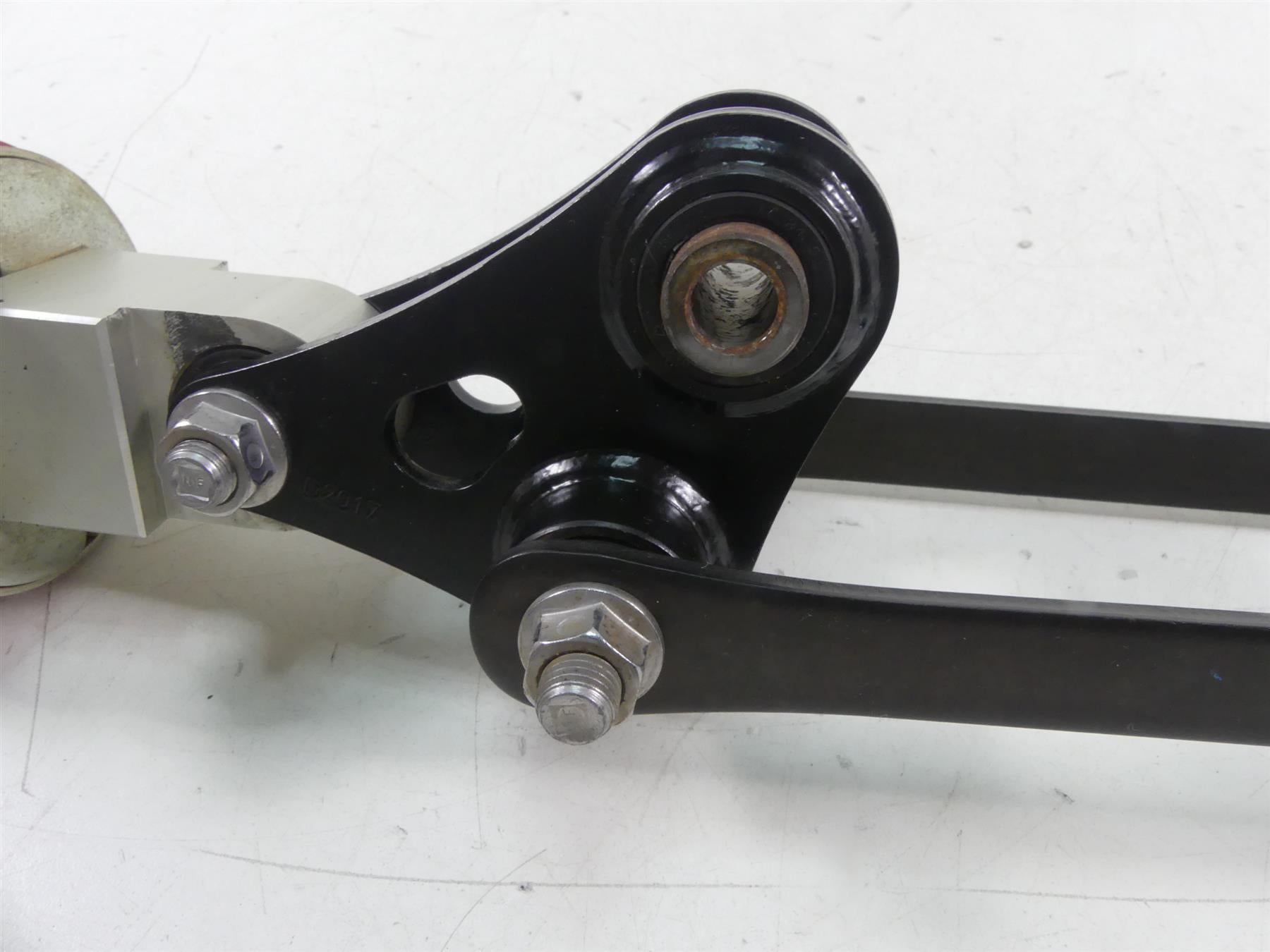2019 Triumph Street Triple 765R Rear Shock Showa Damper T2057972 {{ shop.shopifyCountryName }} - Mototech271