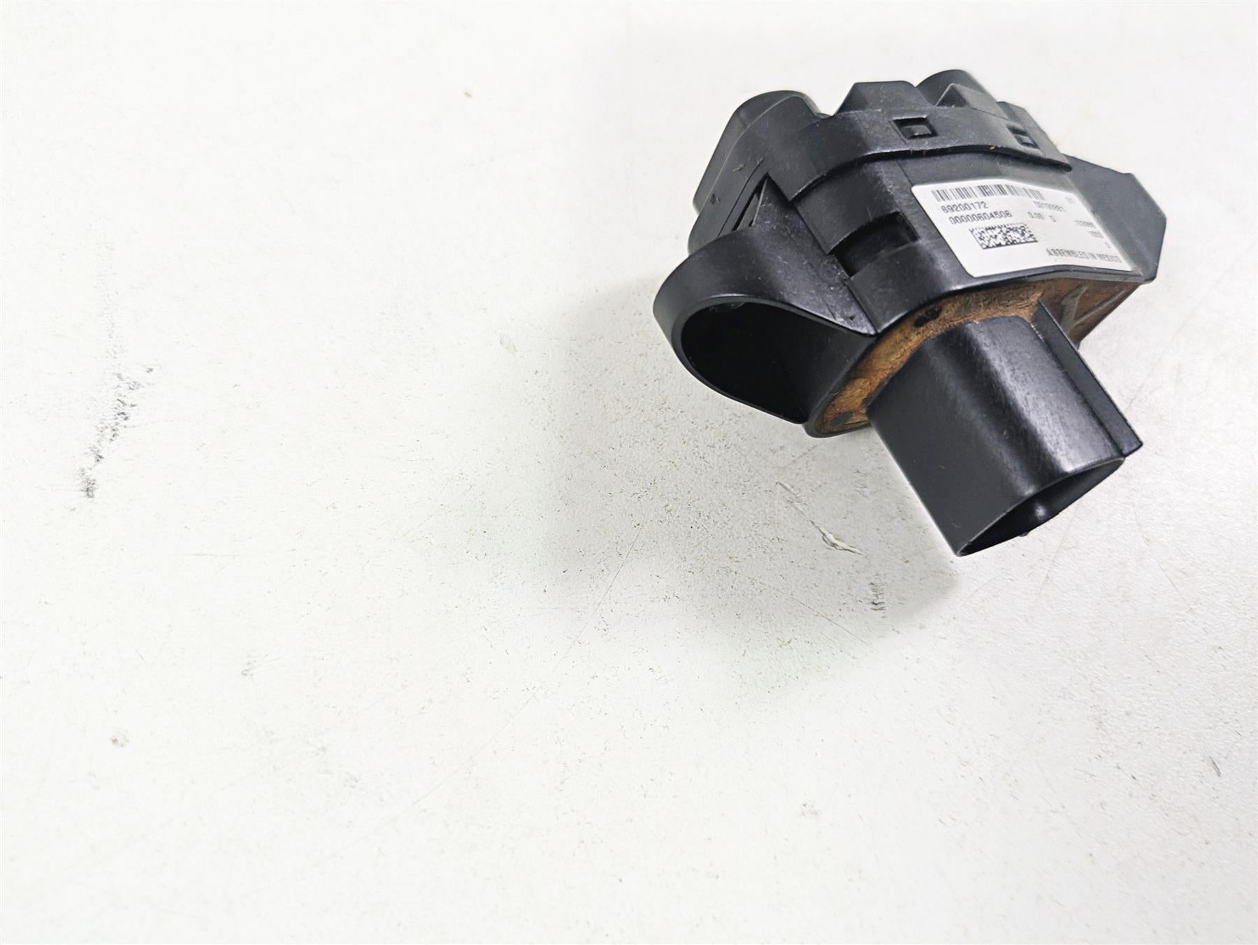 2015 Harley Touring FLHTKL Electra Glide Auxiliary Switch Kit 69200172 {{ shop.shopifyCountryName }} - Mototech271