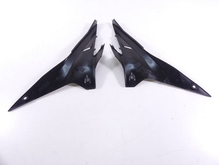 2016 Aprilia RSV 1100 Tuono V4 RR Undertank Side Cover Fairing Set 858833 85883 {{ shop.shopifyCountryName }} - Mototech271