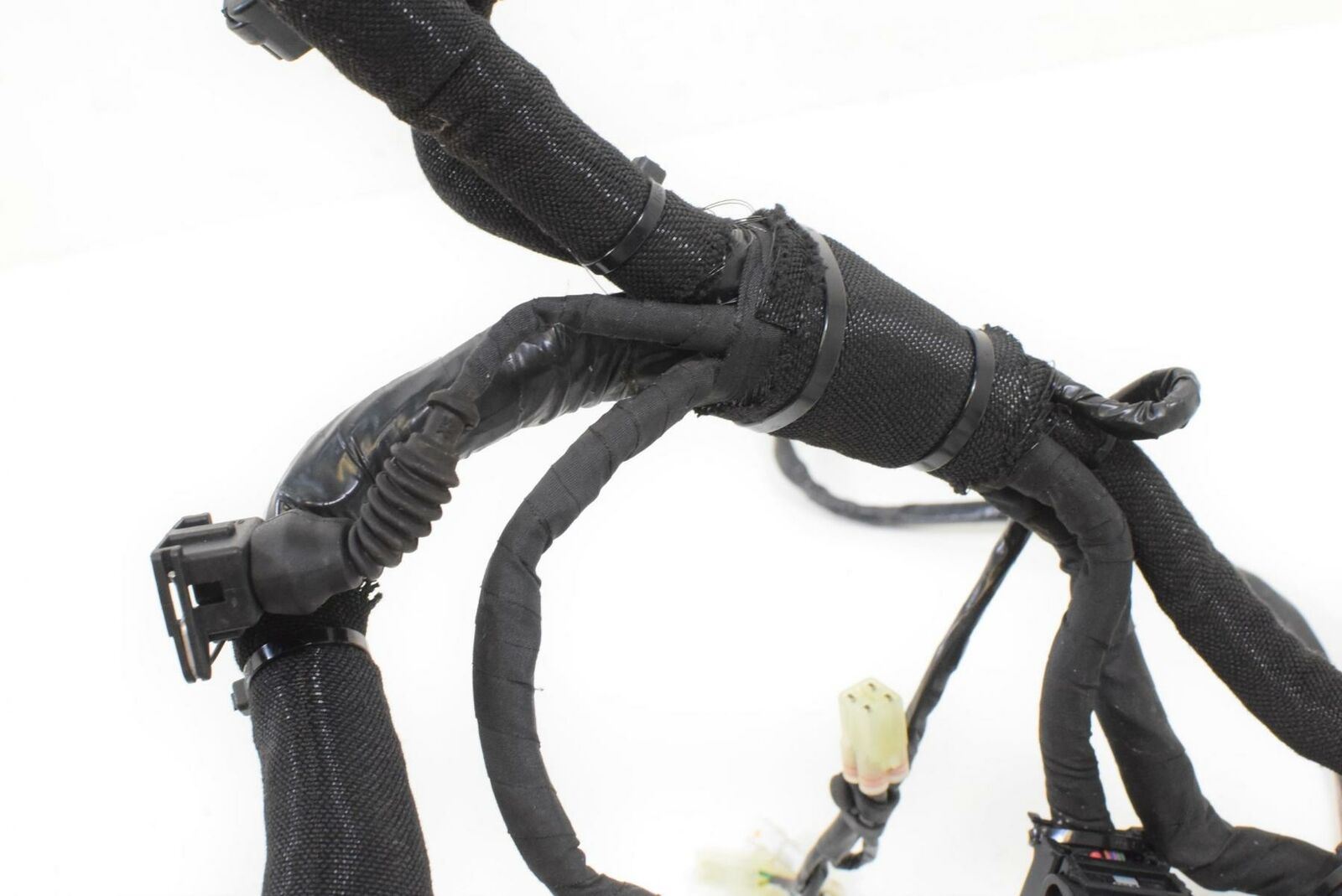 2015 MV Agusta B3 Brutale 675 Main Wiring Harness Loom No Cuts 8000B7733 {{ shop.shopifyCountryName }} - Mototech271