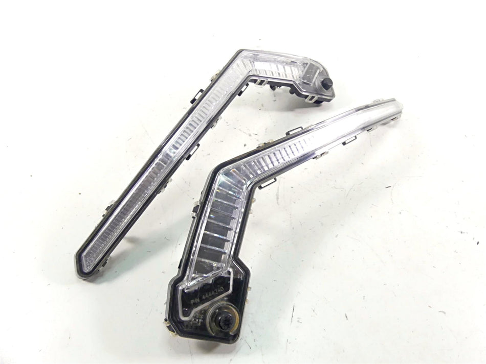 2021 Can Am Maverick Sport 1000R XRC Front Signature Light Lamp Set 710004995 {{ shop.shopifyCountryName }} - Mototech271