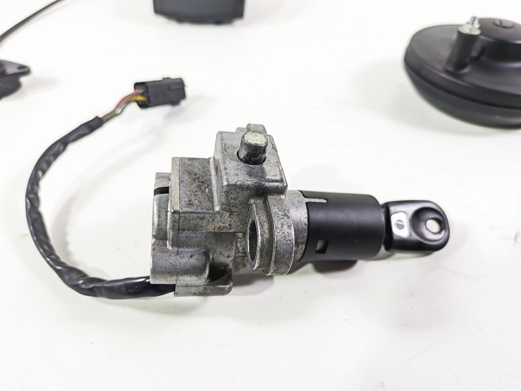 2009 Ducati Multistrada 1100 S Ignition Switch Key Gauges Set -Read 40610611C {{ shop.shopifyCountryName }} - Mototech271