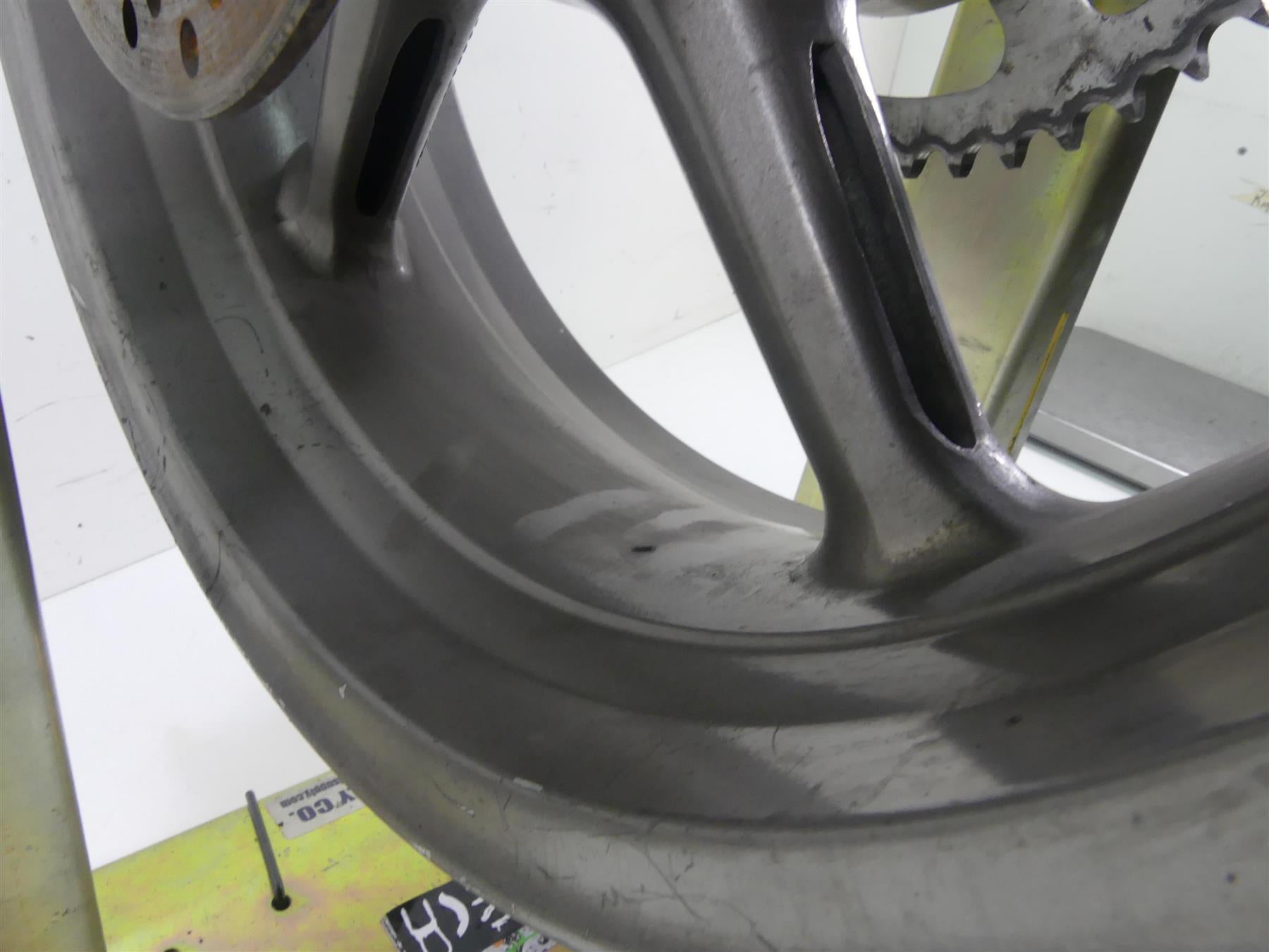 2006 Triumph Daytona 675 Straight Rear 17x5.5 Wheel Rim T2010842 {{ shop.shopifyCountryName }} - Mototech271