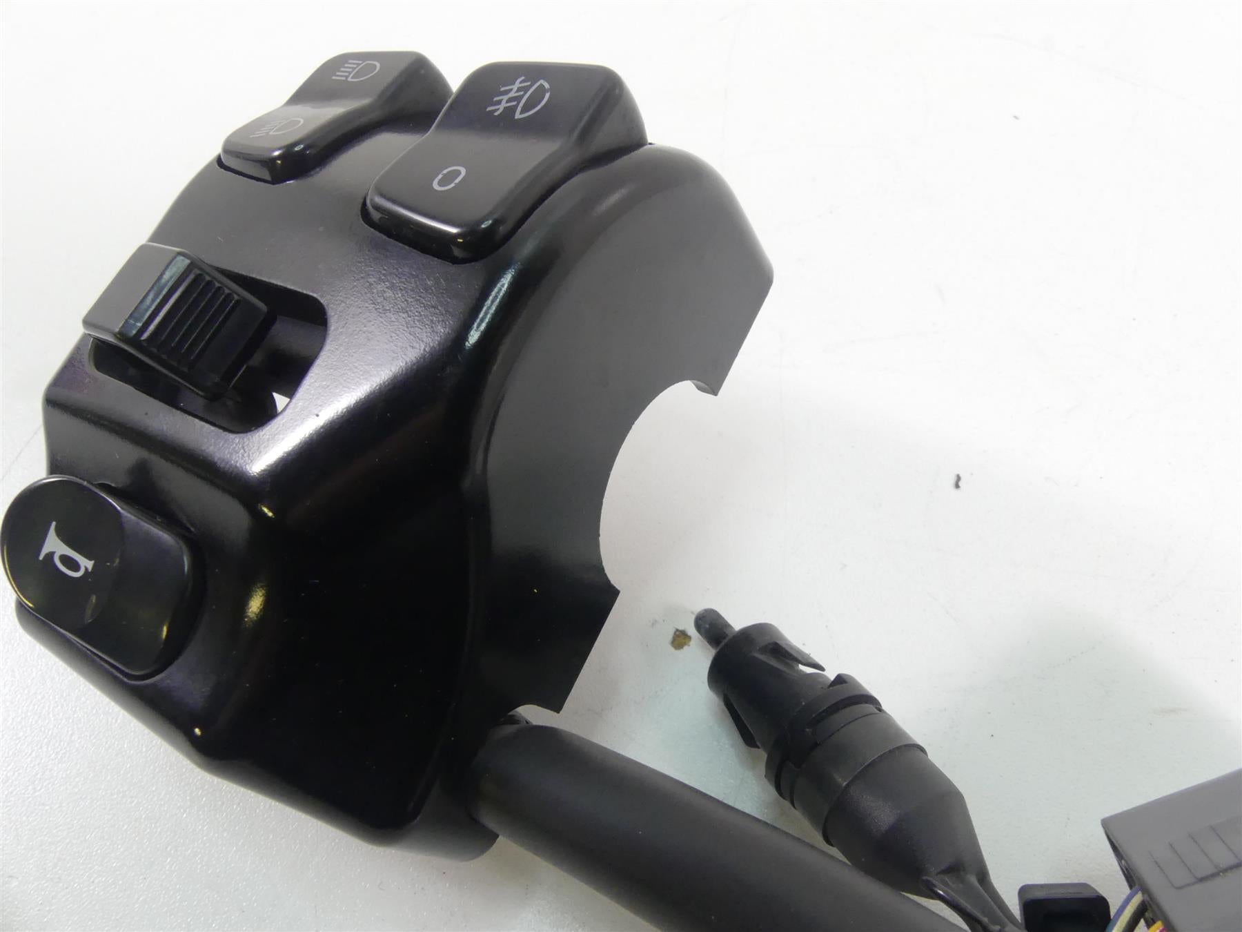 2013 Triumph Rocket 3 Touring Left Hand Light Blinker Control Switch T2046759 {{ shop.shopifyCountryName }} - Mototech271