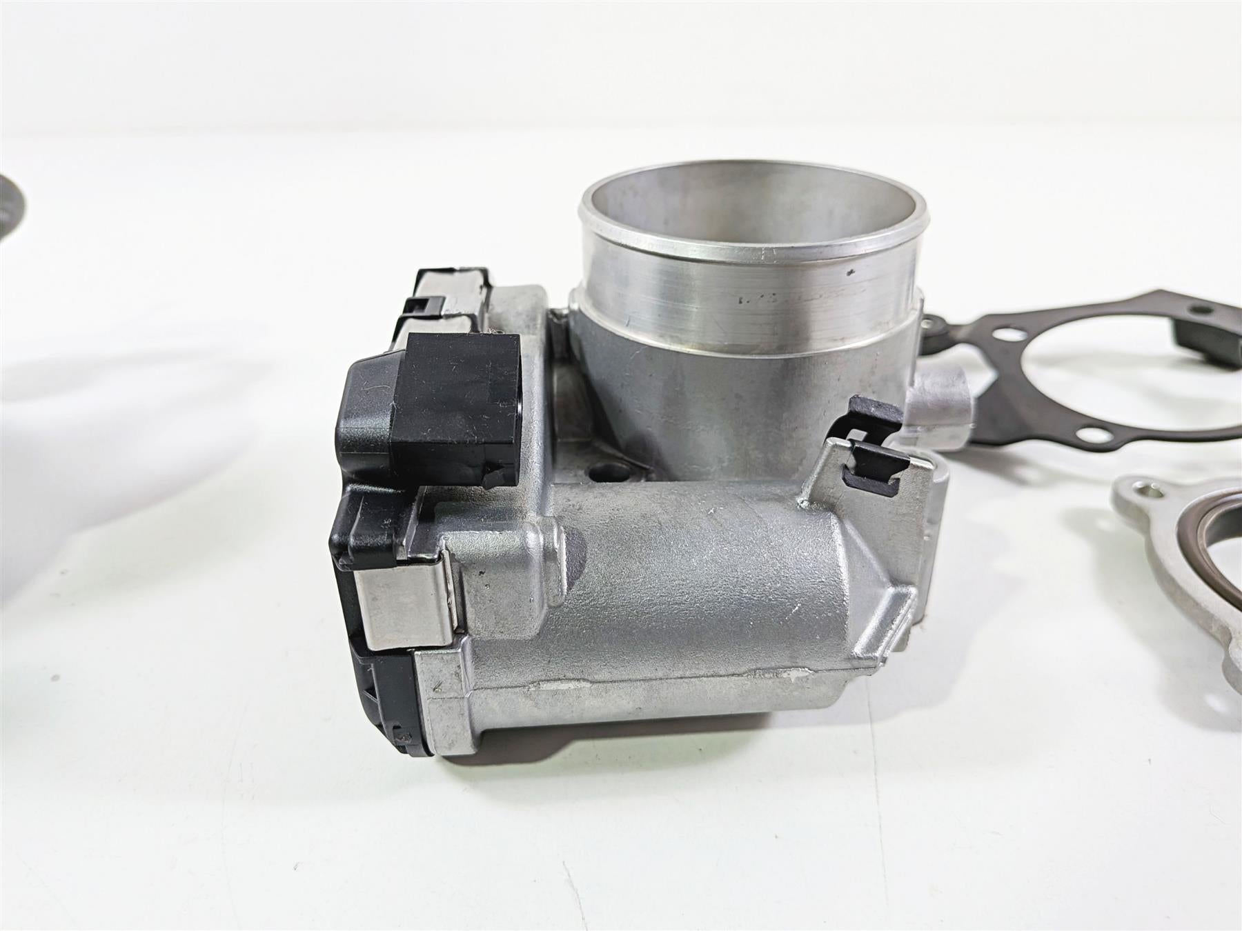 2015 Indian Chieftain Throttle Body & Intake Manifold 5138214 1204685-Mototech271