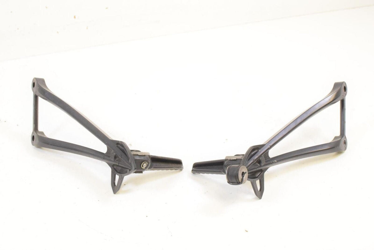2008 Kawasaki ZX10R ZX10 Ninja Rear Passenger Footpeg Foot Peg SET 35063-0445-18 {{ shop.shopifyCountryName }} - Mototech271