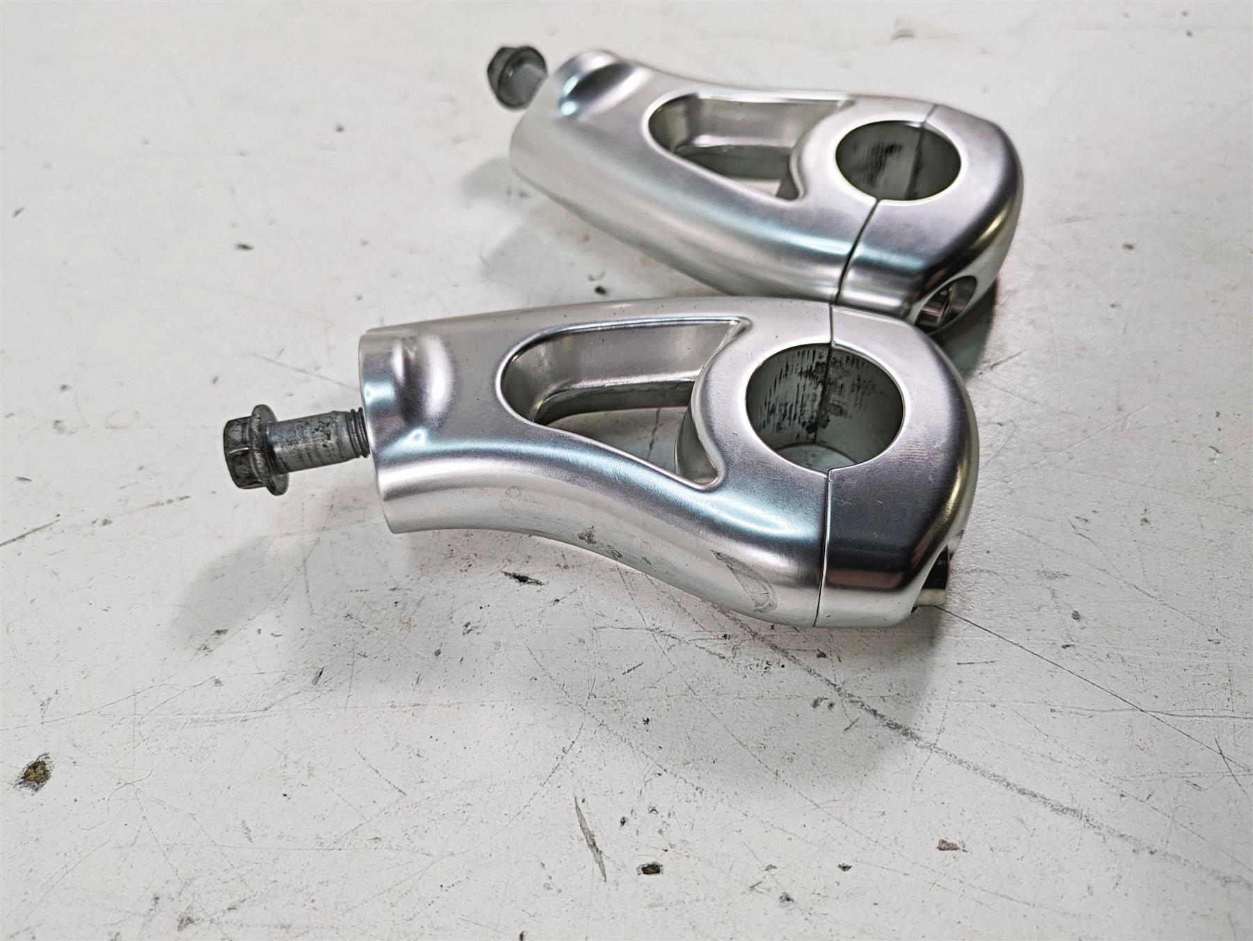 2014 Moto Guzzi California 1400 T Handlebar Holder Riser Set GU06500200 {{ shop.shopifyCountryName }} - Mototech271