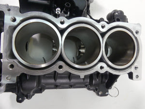 2020 Triumph Speed Triple RS 1050 Crank Case Crankcase Motor Piston T1162225