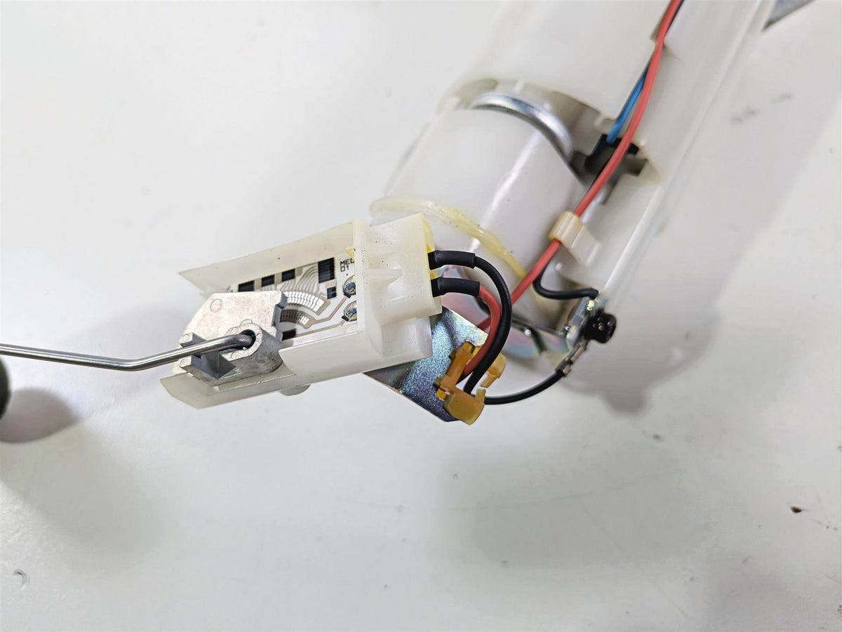 2022 Kawasaki ZX10R ZX1000 Ninja Fuel Gas Petrol Pump 49040-0798 {{ shop.shopifyCountryName }} - Mototech271