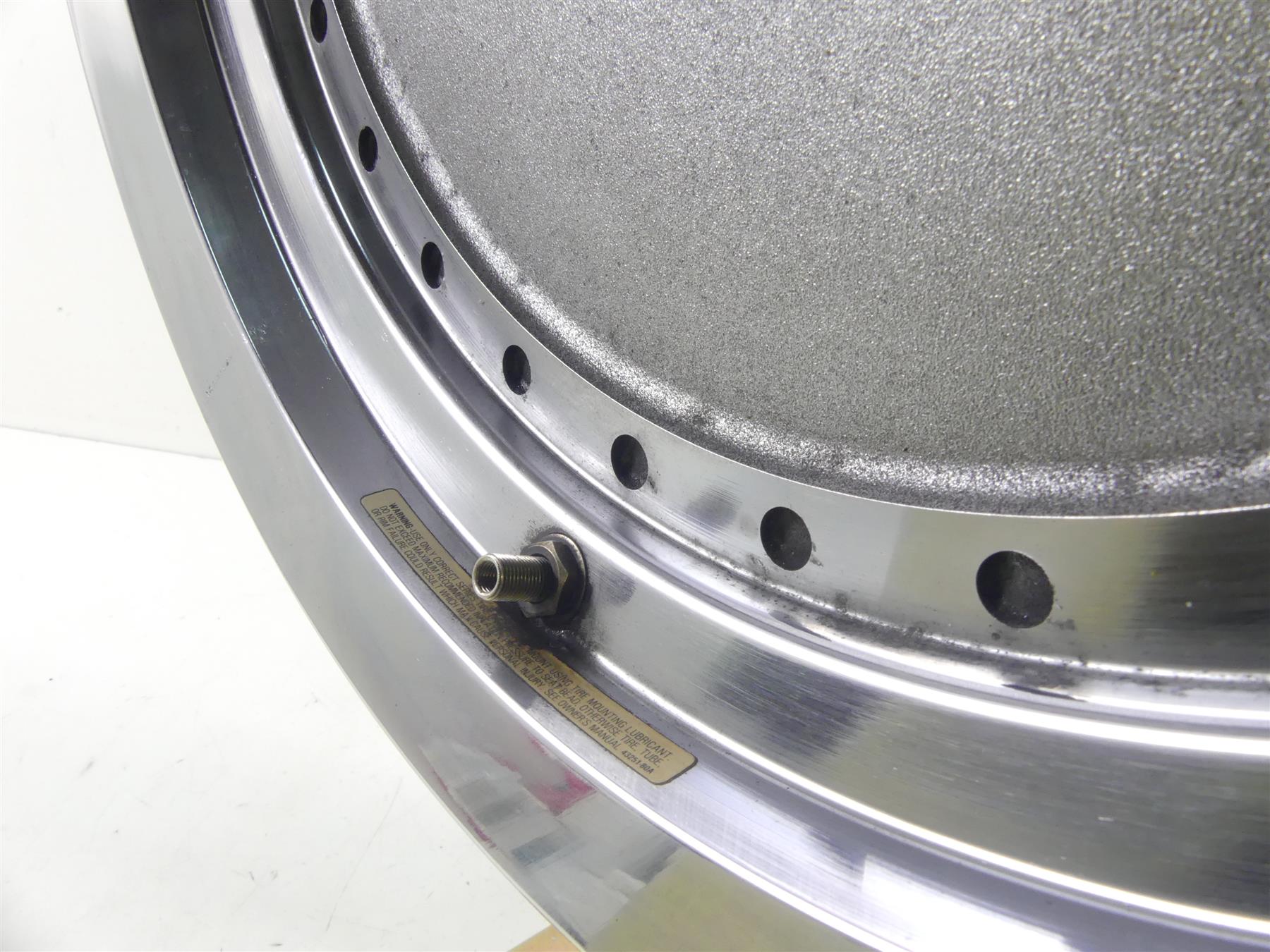 2000 Harley Dyna FXR4 CVO Super Glide Nice Solid Rear Wheel Rim 16x3 41026-08 {{ shop.shopifyCountryName }} - Mototech271