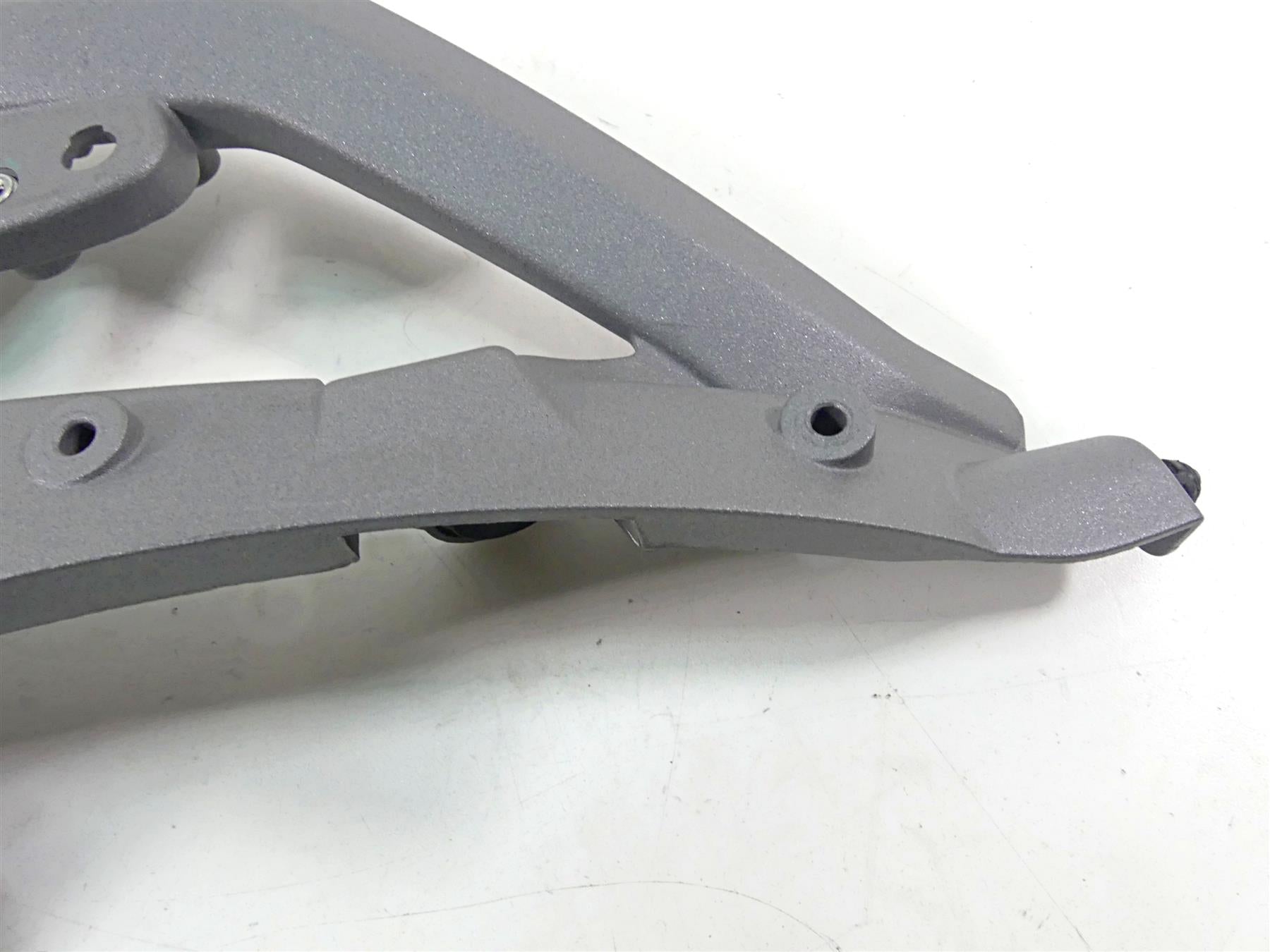 2014 BMW R1200GS K50 Front Right Panel Carrier Stay Bracket - Read 46638528674 {{ shop.shopifyCountryName }} - Mototech271