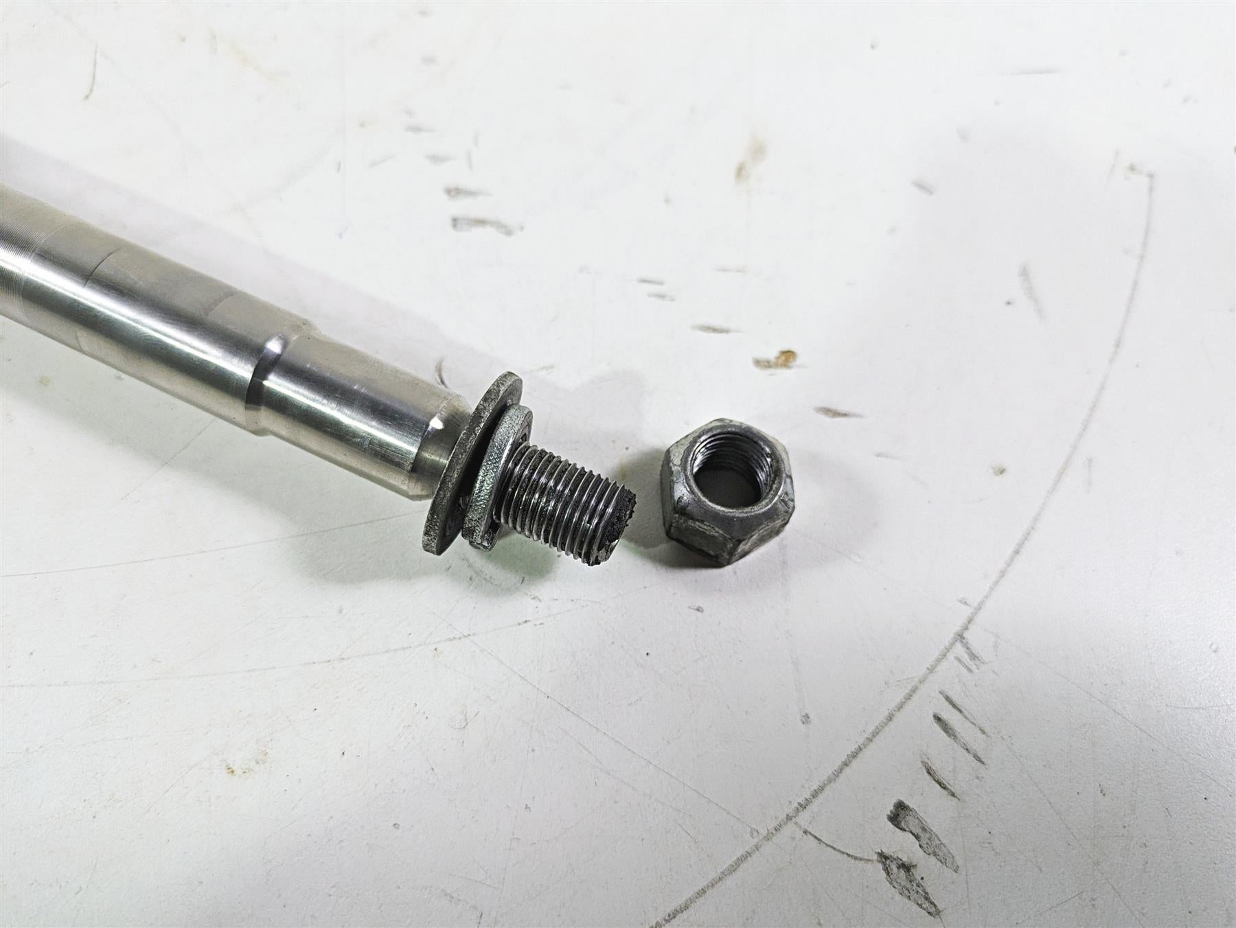 2003 Harley Dyna FXDL Low Rider 100TH Front Axle Wheel Spindle 3/4" 43895-00 {{ shop.shopifyCountryName }} - Mototech271