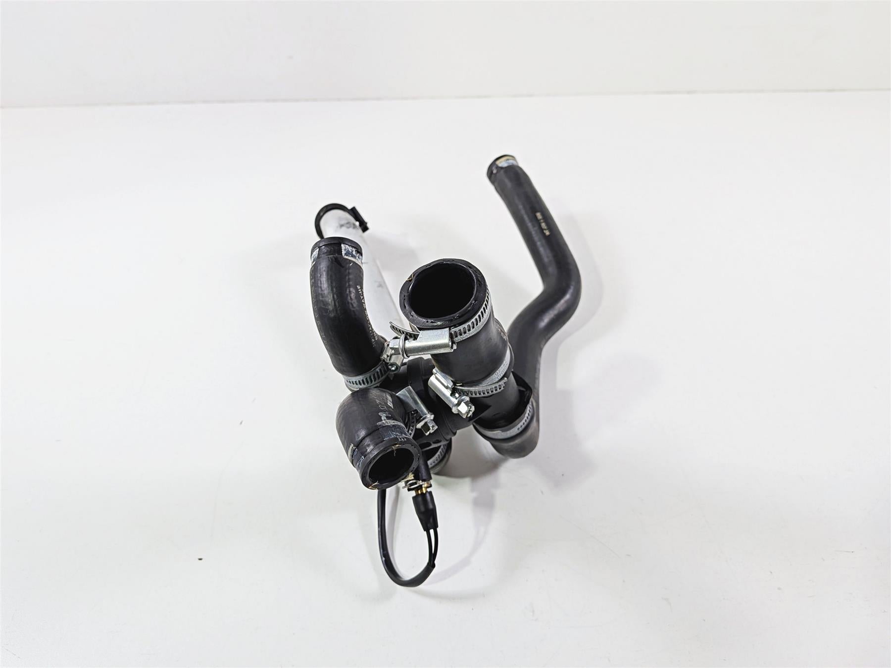 2019 Ducati Panigale V4S V4 S Corse Radiator Hoses & Thermostat 55320161A {{ shop.shopifyCountryName }} - Mototech271