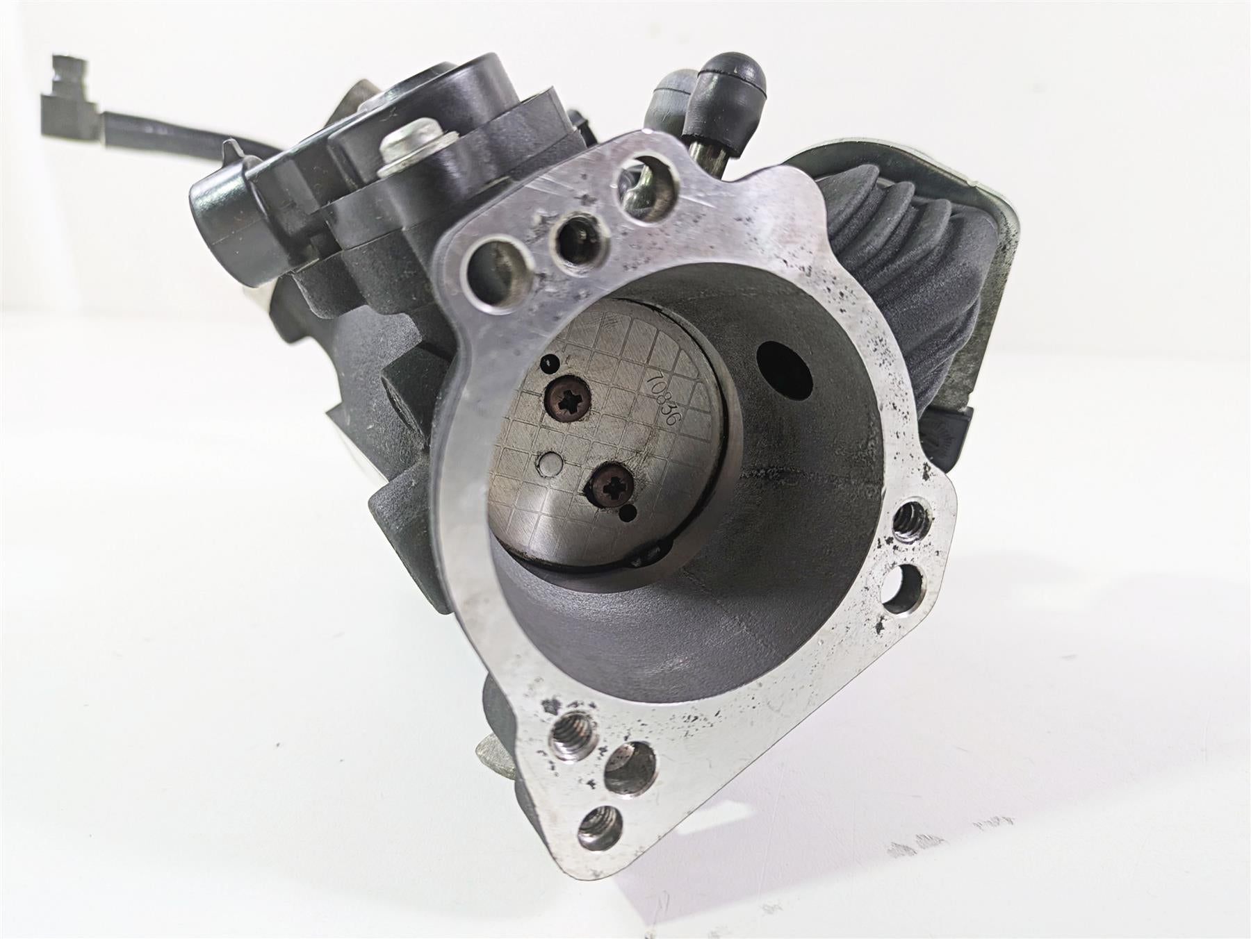 2016 Harley FXDF Dyna Fat Bob Throttle Body Fuel Injection 27708-10A 27618-06A {{ shop.shopifyCountryName }} - Mototech271