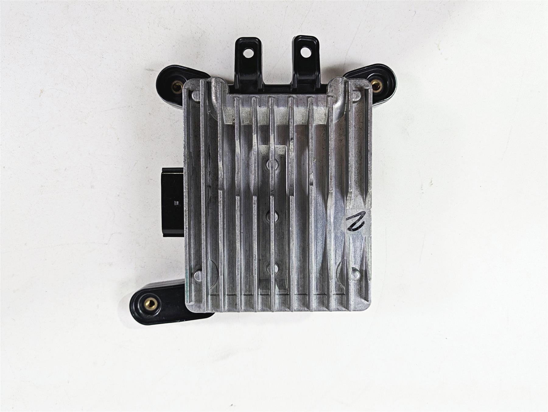 2017 Indian Chieftain Limited Audio Radio Control Module 4015979 {{ shop.shopifyCountryName }} - Mototech271