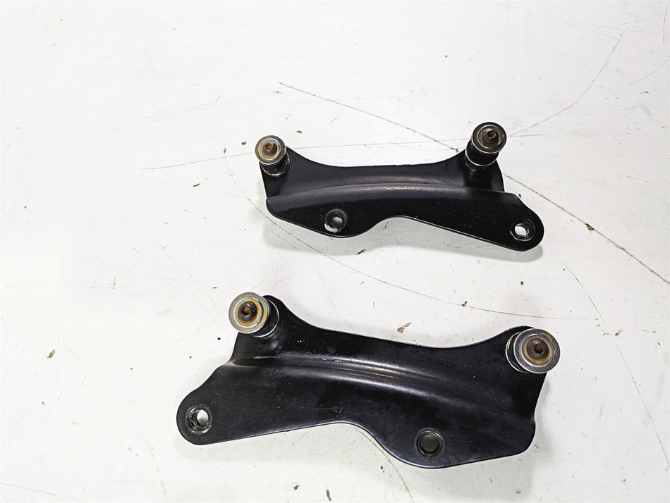 2016 Harley Touring FLTRX Road Glide Sissy Bar Mounts Quick Release 52300353 {{ shop.shopifyCountryName }} - Mototech271