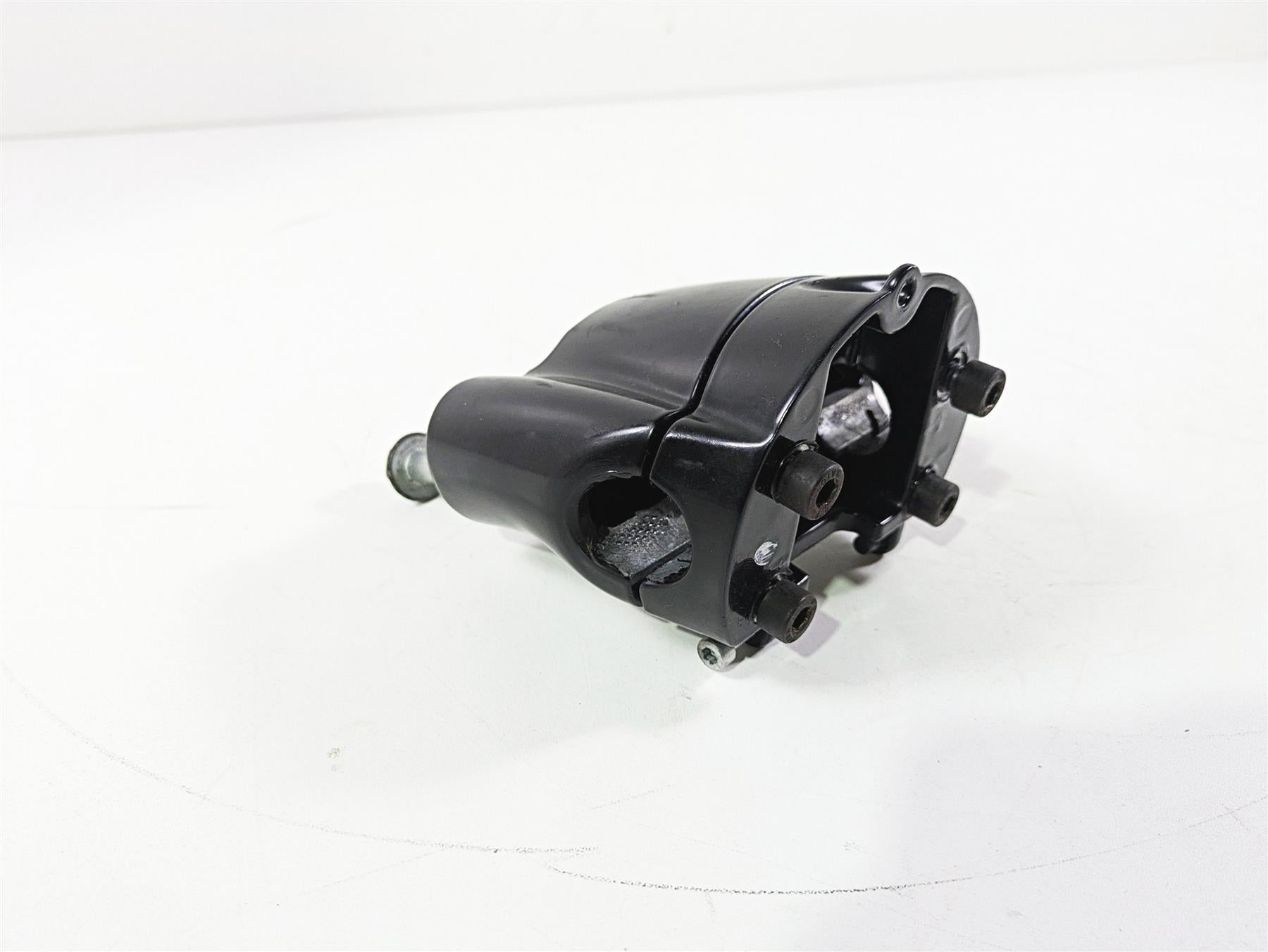 2016 Harley VRSCDX Night Rod Speedo Gauge Mount & Riser Set 56284-06 55900002 {{ shop.shopifyCountryName }} - Mototech271