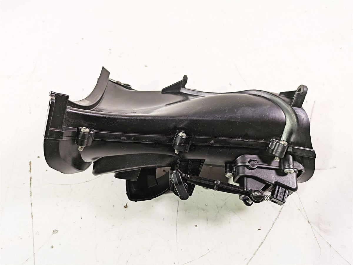 2016 Harley Touring FLTRX Road Glide Left Air Duct Vent Part 29200070 {{ shop.shopifyCountryName }} - Mototech271