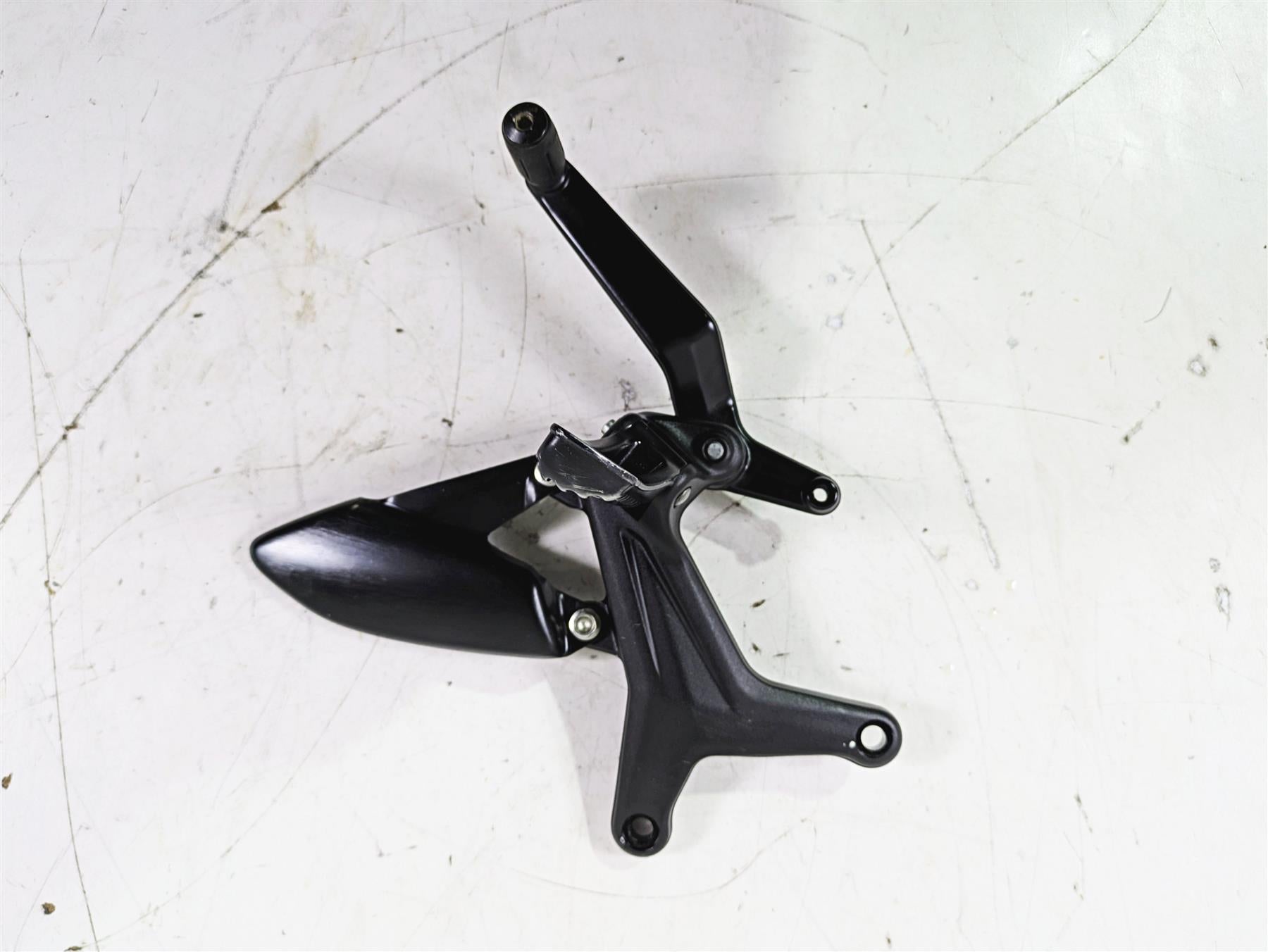 2022 MV Agusta F3 800 Rosso Left Front Footpeg & Shifter Set 80A0B7474 {{ shop.shopifyCountryName }} - Mototech271