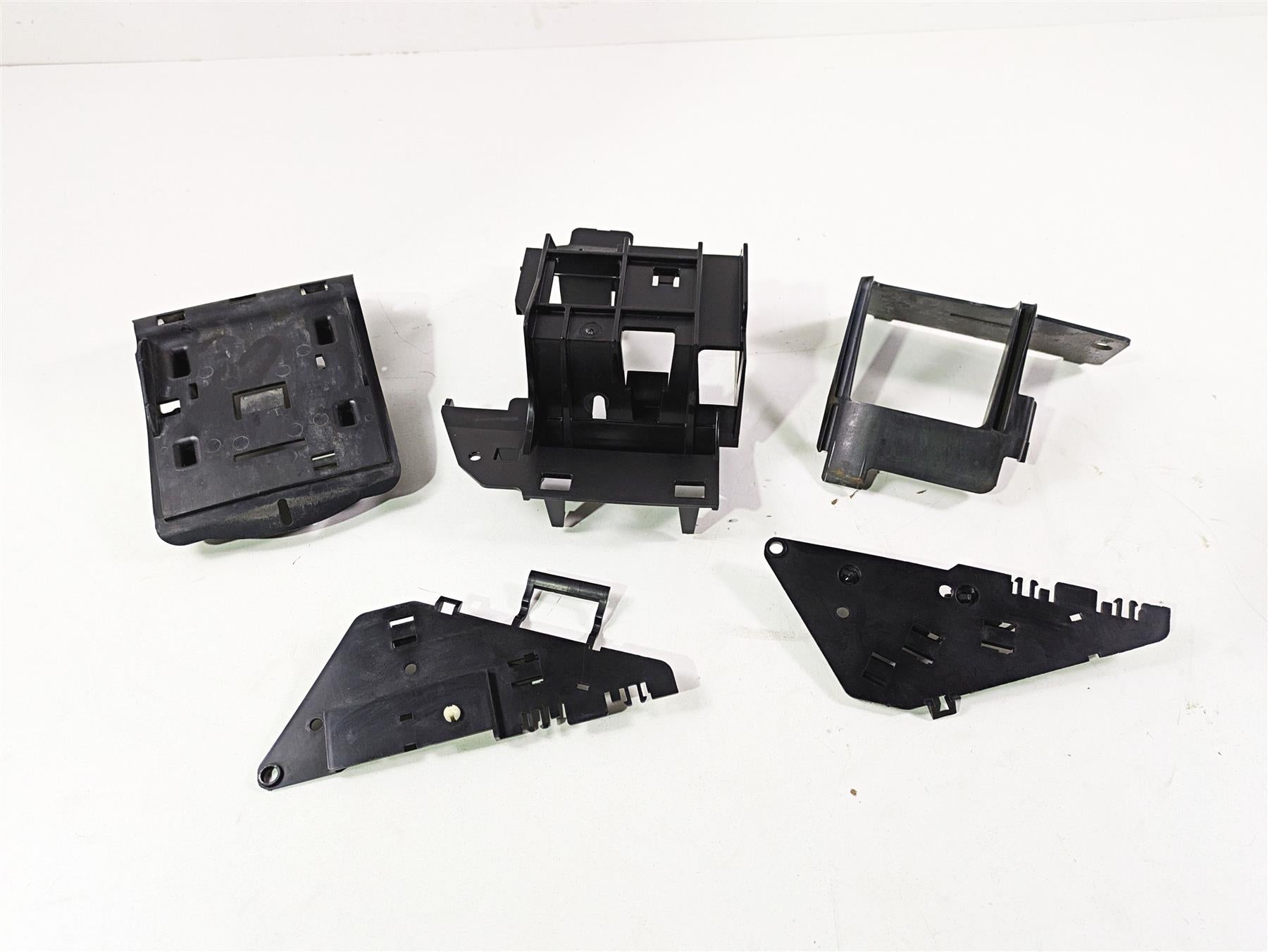 2014 Harley FLS Softail Slim Electric Battery Holder Plastic Set 70354-11 {{ shop.shopifyCountryName }} - Mototech271