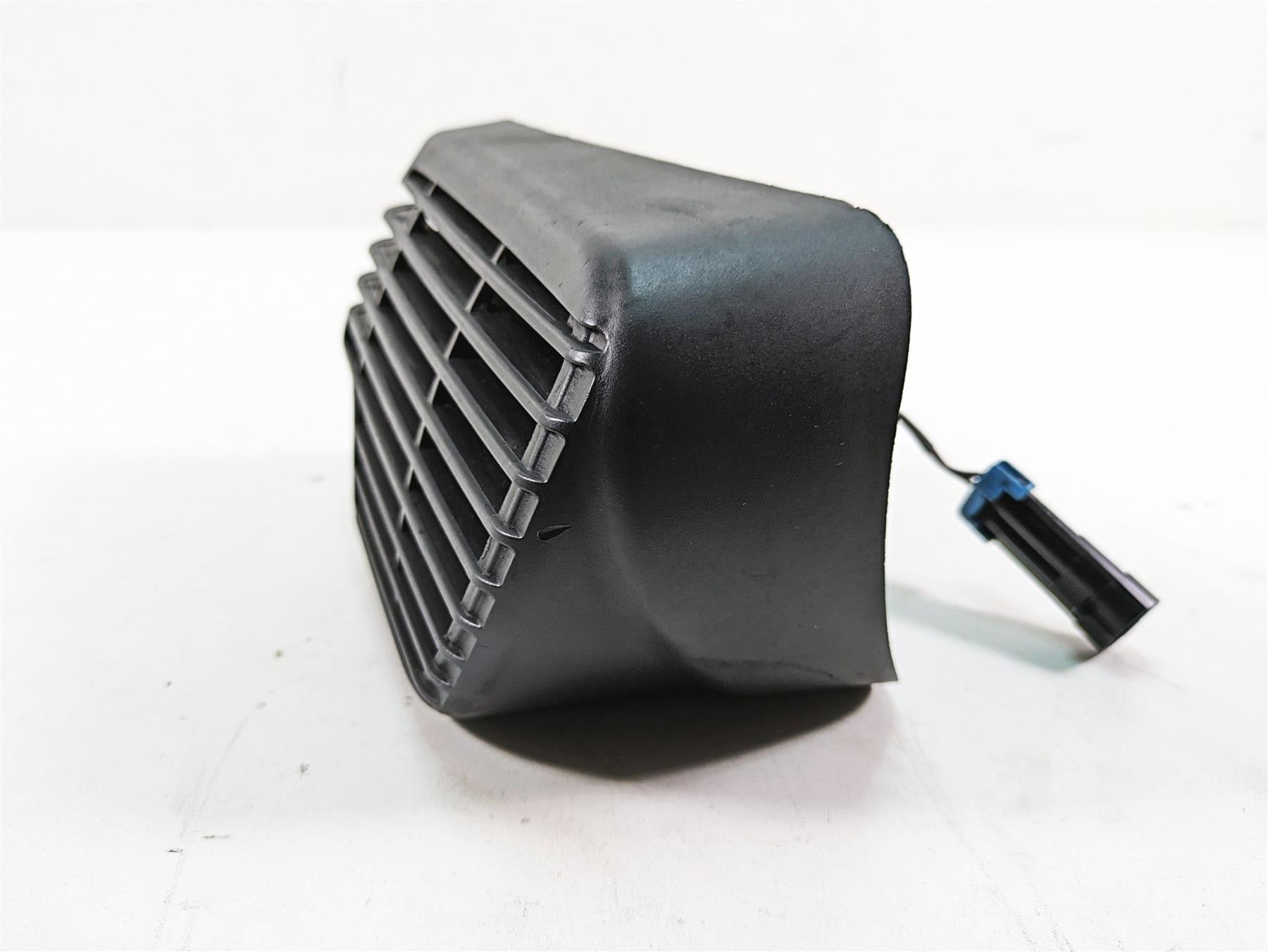 2018 Harley Touring FLHXSE CVO Street Glide Rear Cylinder Cooling Fan 26800096 {{ shop.shopifyCountryName }} - Mototech271