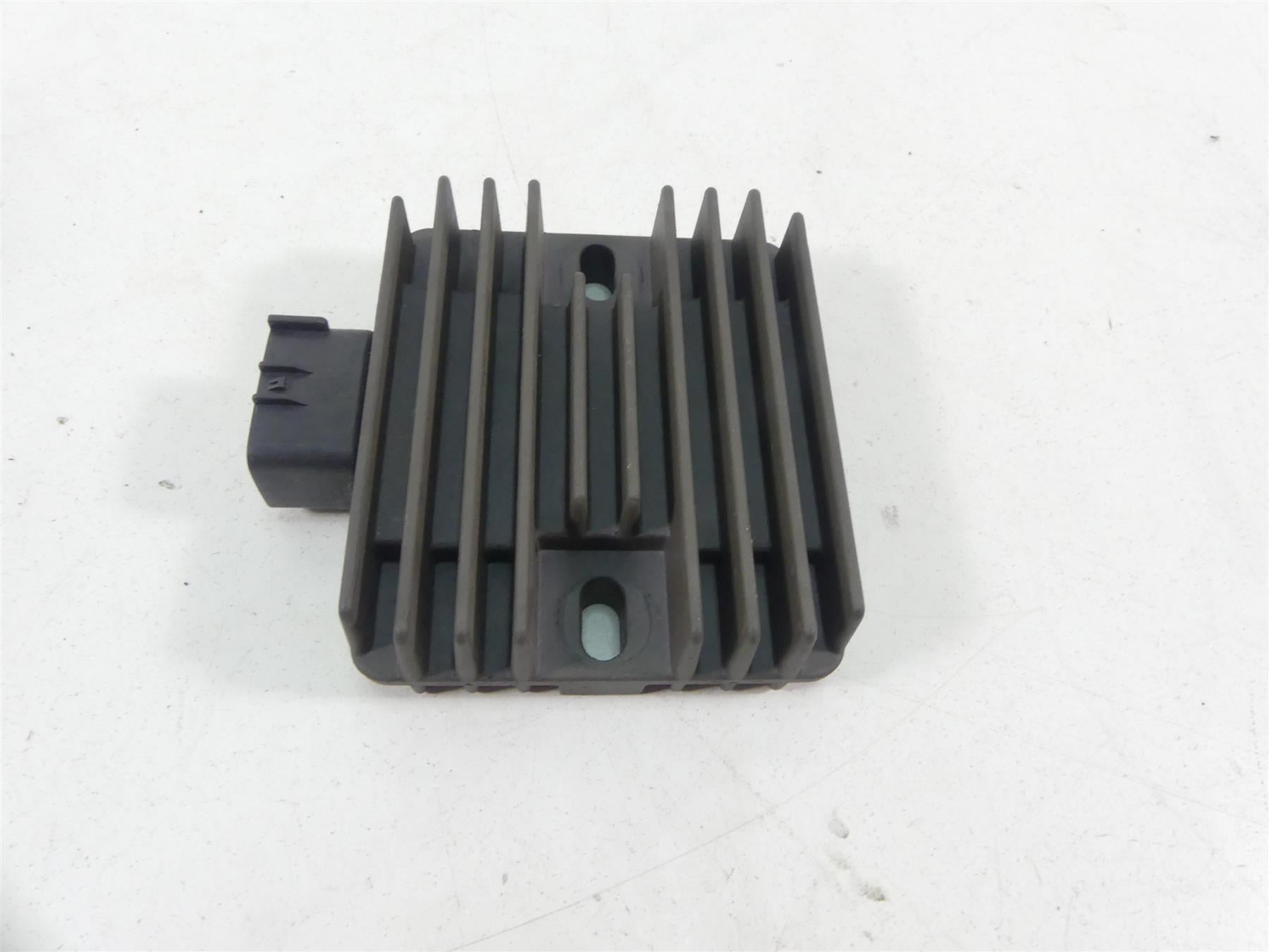 2012 Mv Agusta Brutale 1090 R Rectifier Voltage Regulator 8000B3206 SH678KA {{ shop.shopifyCountryName }} - Mototech271