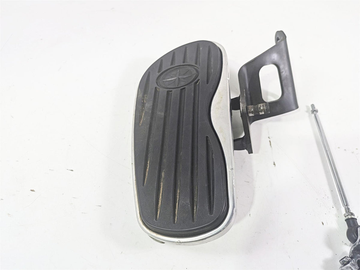 2006 Yamaha XVS650 V-Star Classic Left Floor Board & Mount 5BN-27412-03-00 {{ shop.shopifyCountryName }} - Mototech271