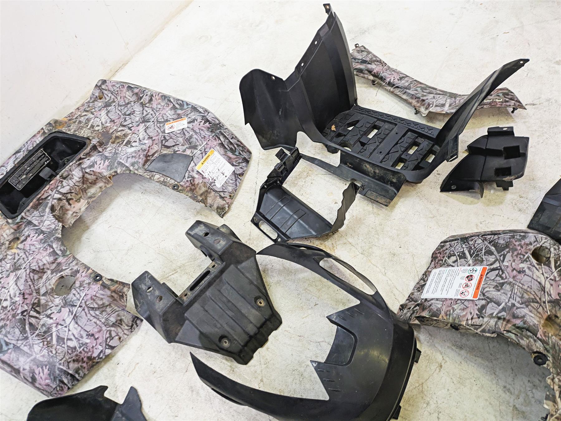 2011 Can-Am Outlander 650 4X4 XT Camo Frame Fairing Cover Panels Set 705003496 {{ shop.shopifyCountryName }} - Mototech271
