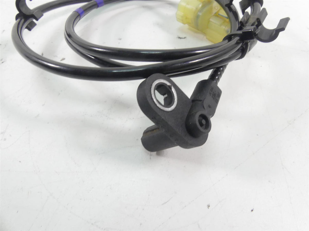 2017 Triumph Thruxton 1200 R Front Abs Brake Wheel Speed Sensor T2021672 {{ shop.shopifyCountryName }} - Mototech271