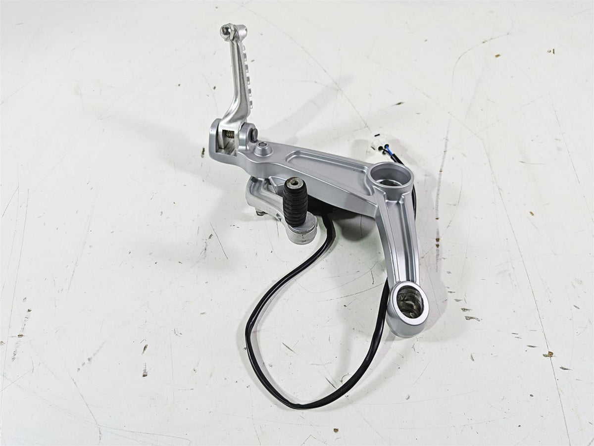2021 Aprilia RS660 Right Rider Footpeg & Shifter Shift Lever 2B005203 2B006354 {{ shop.shopifyCountryName }} - Mototech271
