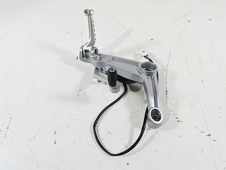 2021 Aprilia RS660 Right Rider Footpeg & Shifter Shift Lever 2B005203 2B006354 {{ shop.shopifyCountryName }} - Mototech271