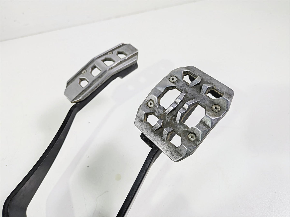 2020 Yamaha YXZ1000 R SS XTR Foot Pedal & Mount Set B57-F2548-01-00 {{ shop.shopifyCountryName }} - Mototech271