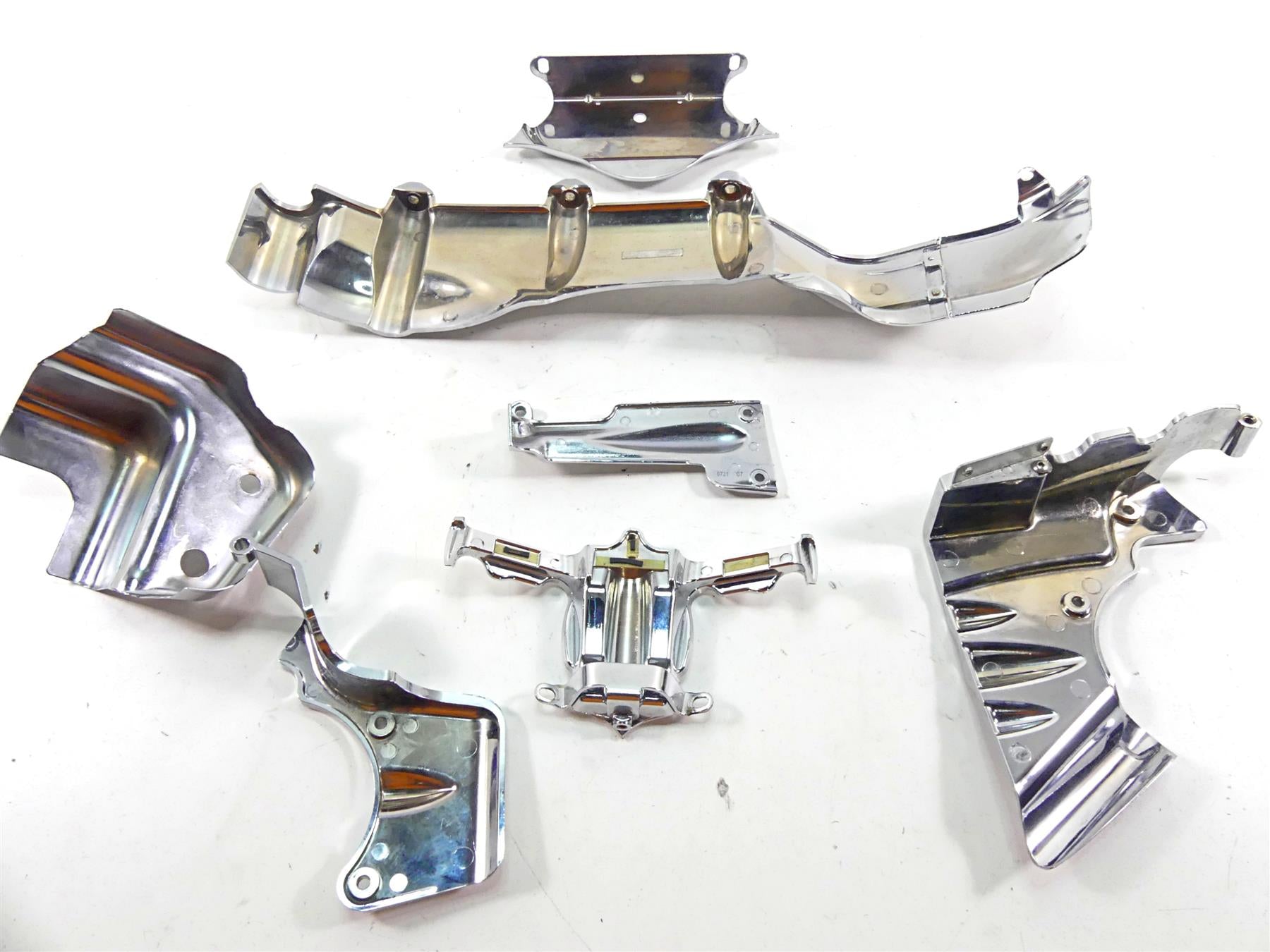 2007 Harley Touring FLHRSE CVO Road King Kuryakyn Engine Chrome Covers 7877 {{ shop.shopifyCountryName }} - Mototech271