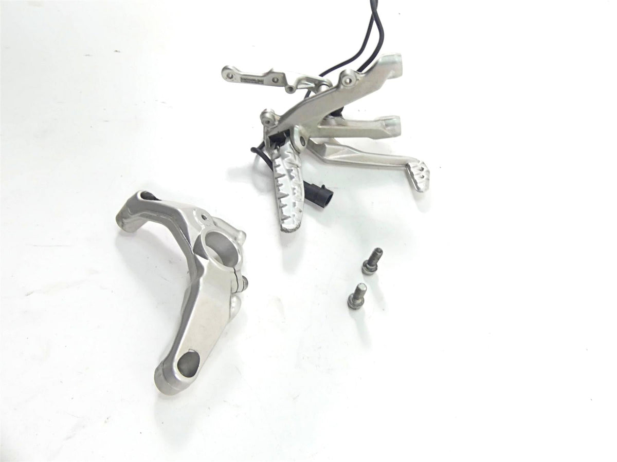 2012 Ducati Panigale 1199S Right Front Footpeg Brake Pedal & Mount 8291A441AA {{ shop.shopifyCountryName }} - Mototech271