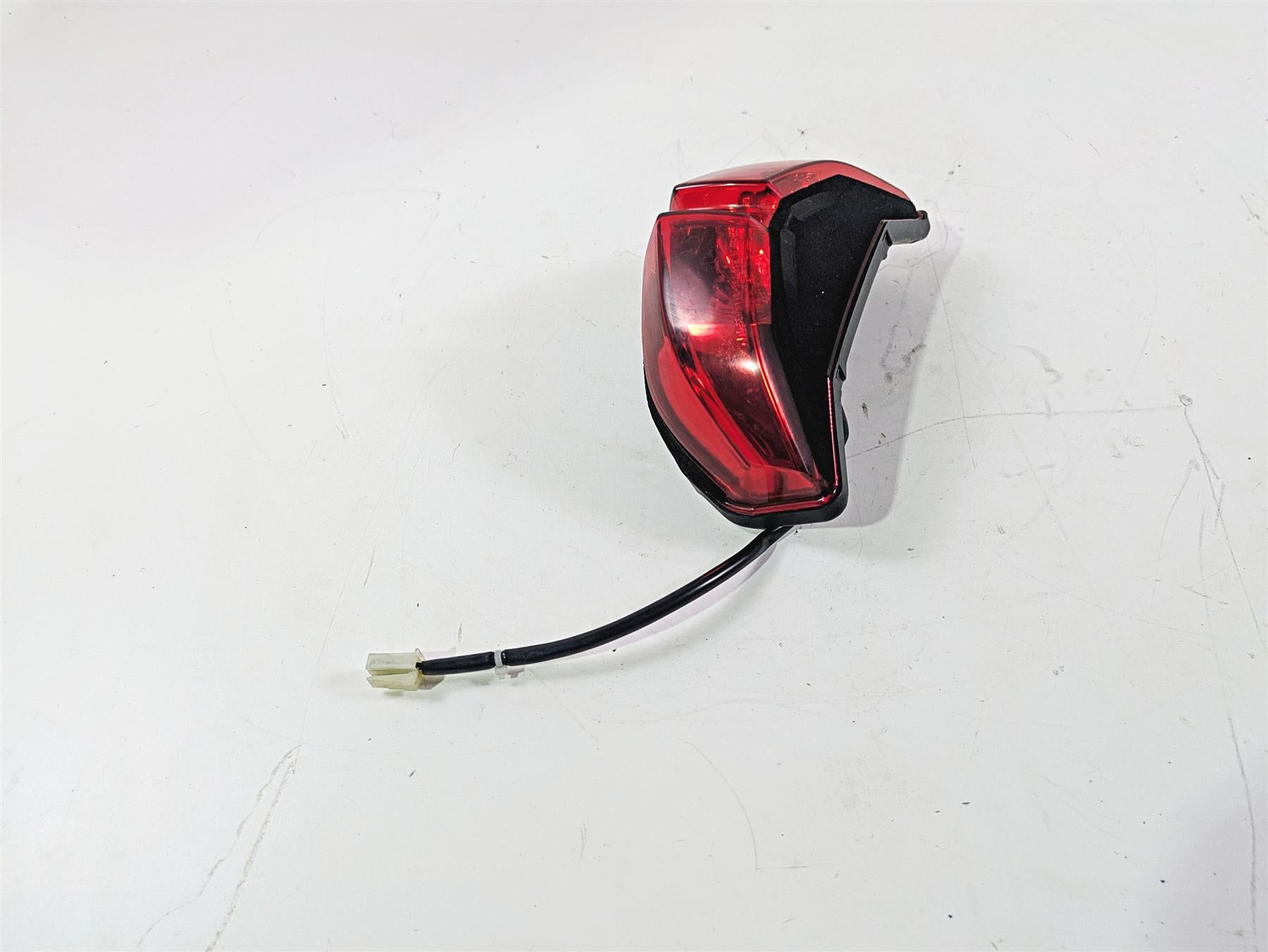 2009 Yamaha FZ1 FZS10 Fazer Taillight Tail Light Lamp Lens 2D1-84710-00-00 {{ shop.shopifyCountryName }} - Mototech271