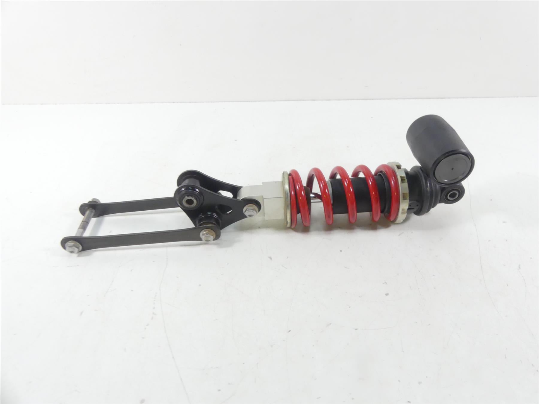 2019 Triumph Street Triple 765R Rear Shock Showa Damper T2057972 {{ shop.shopifyCountryName }} - Mototech271