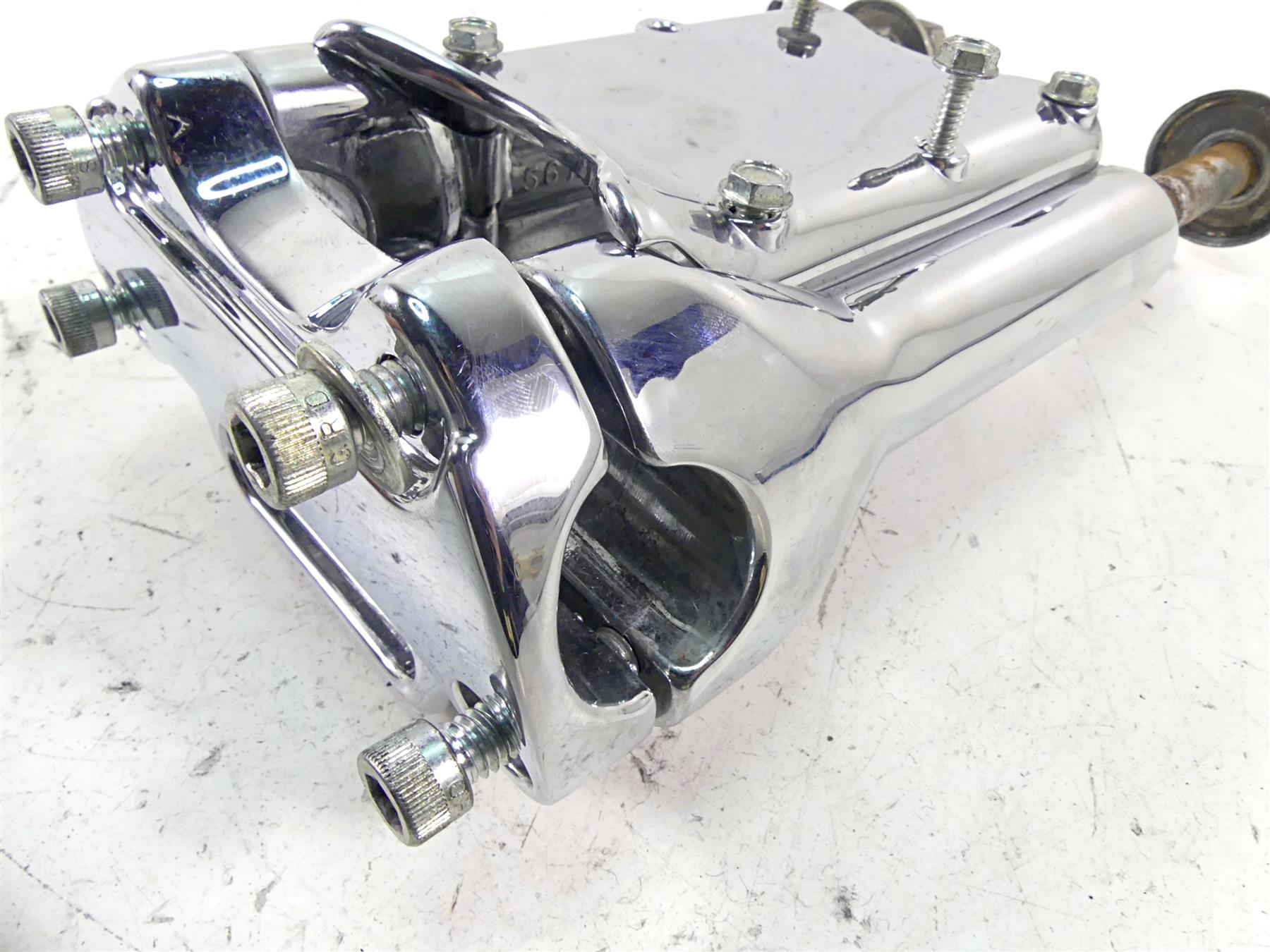 1997 Harley Sportster XL1200 C Handlebar Riser Clamp Cover Set 56167-96 56168-96 {{ shop.shopifyCountryName }} - Mototech271
