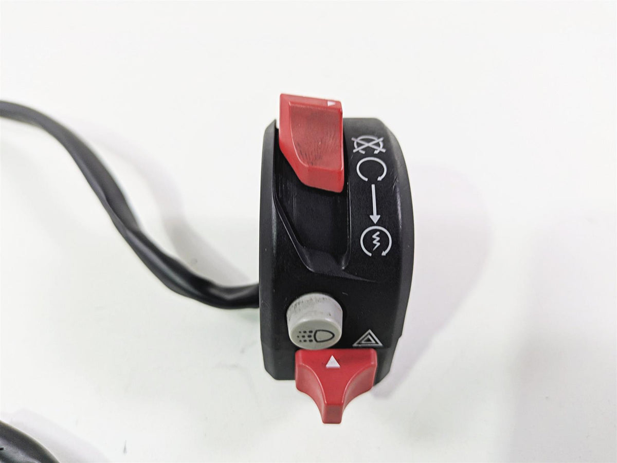 2022 Ducati Streetfighter V2 Right Hand Control Switch Start Kill 65010241D {{ shop.shopifyCountryName }} - Mototech271