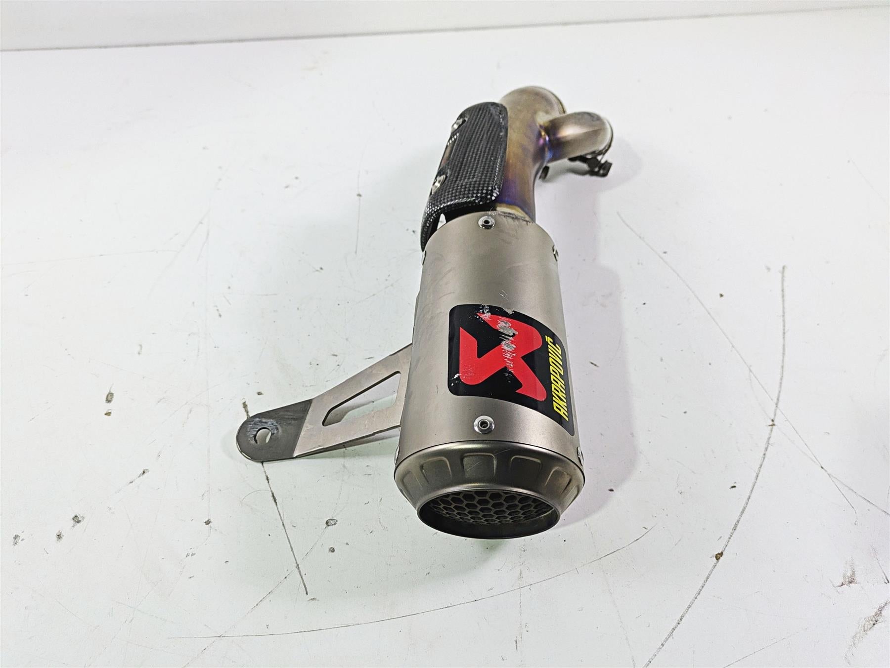 2017 BMW S1000RR K46 Akrapovic Titanium Slip-On Exhaust Muffler S-B10SO8-CUBT {{ shop.shopifyCountryName }} - Mototech271