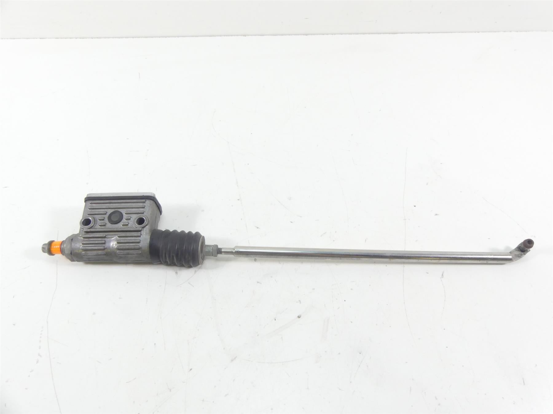 2002 Harley XL1200 Sportster Rear Brake Master Cylinder 42456-87 {{ shop.shopifyCountryName }} - Mototech271